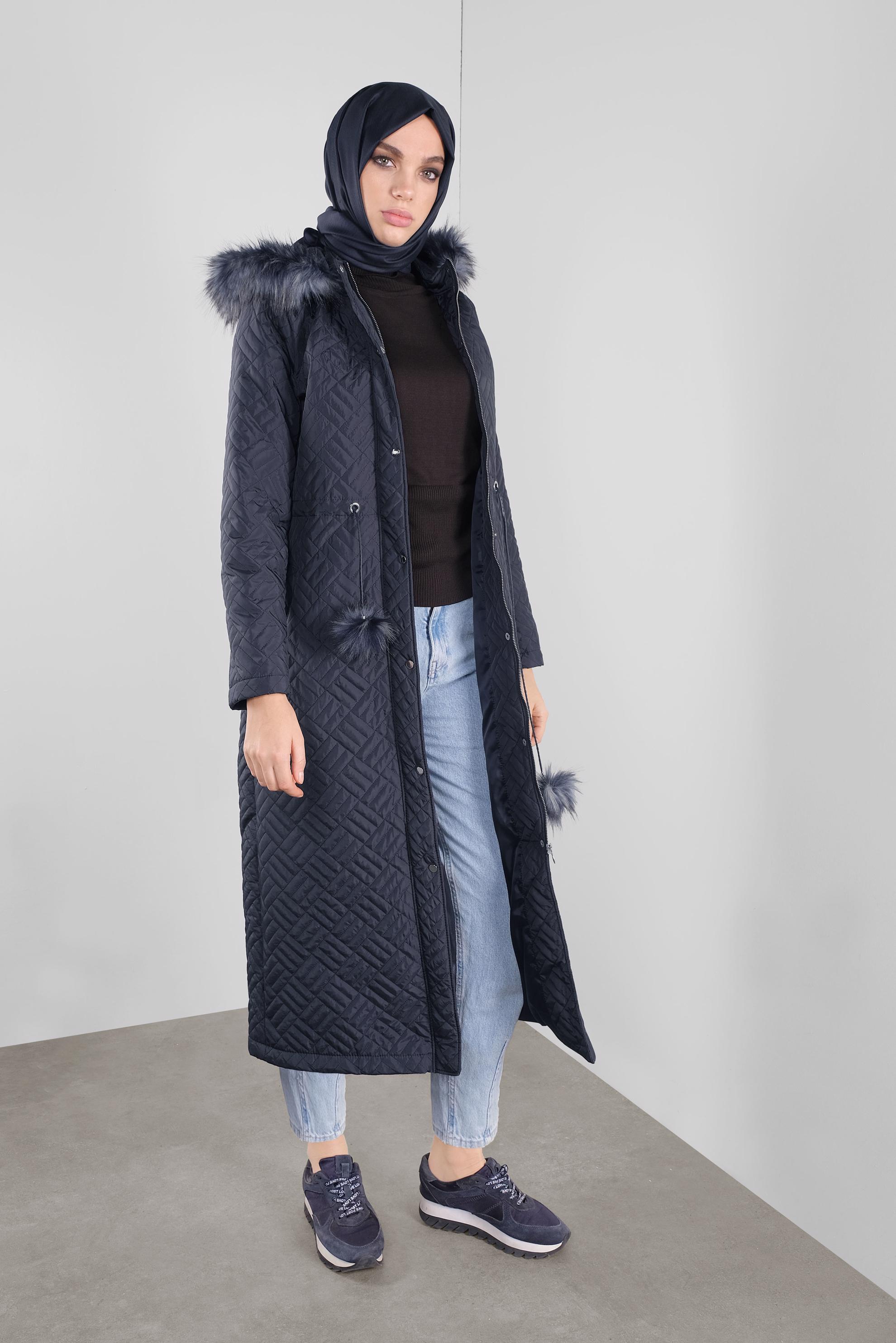 Tesettür giyim LACİVERT KAPİTONE KÜRKLÜ  MANTO 90170 