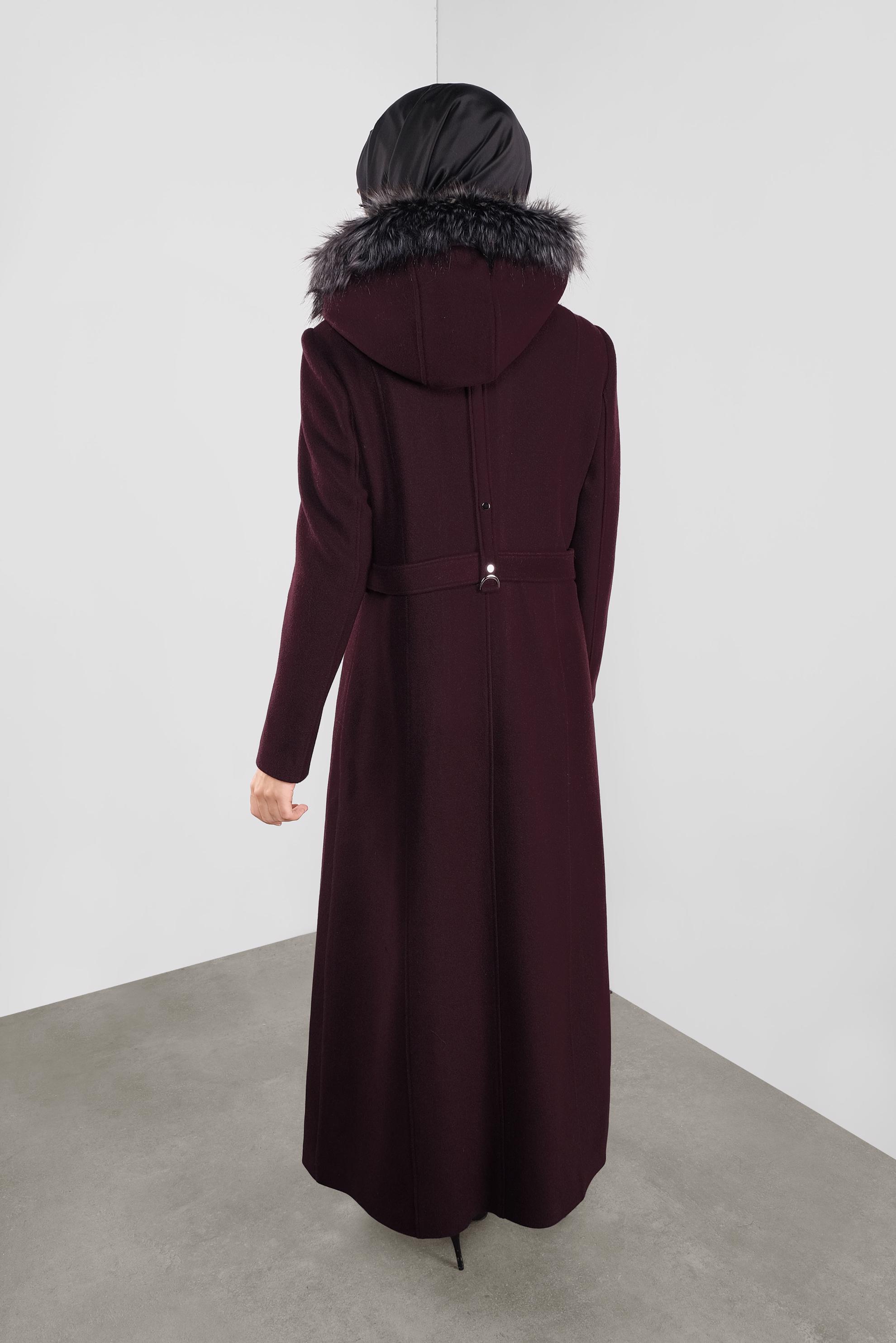 Vêtements hijab PRUNE MANTEAU À CAPUCHE EN EFFET FOURRURE 90173 