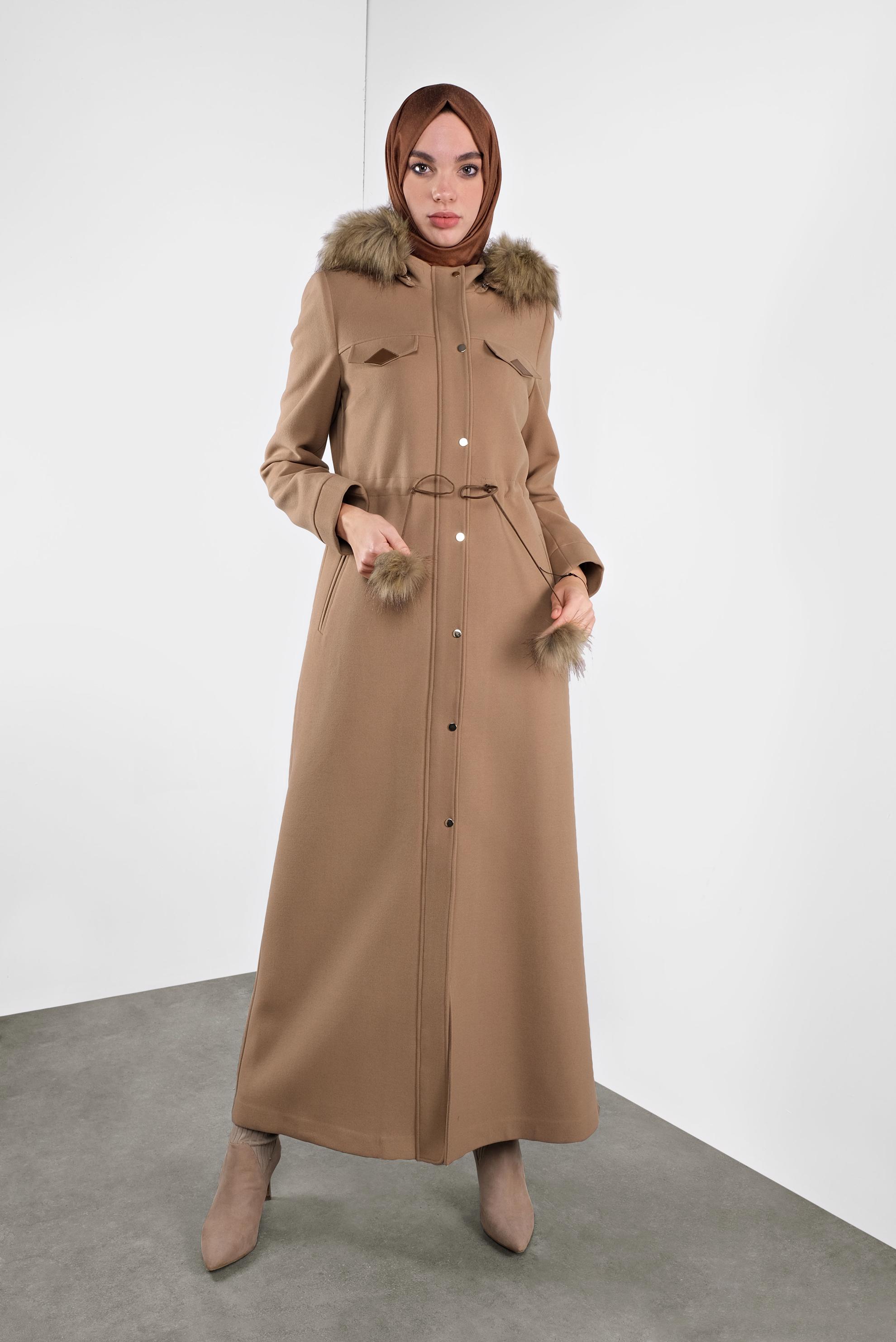 Tesettür giyim TABA KAPÜŞONU KÜRKLÜ KAŞE MANTO 90178 