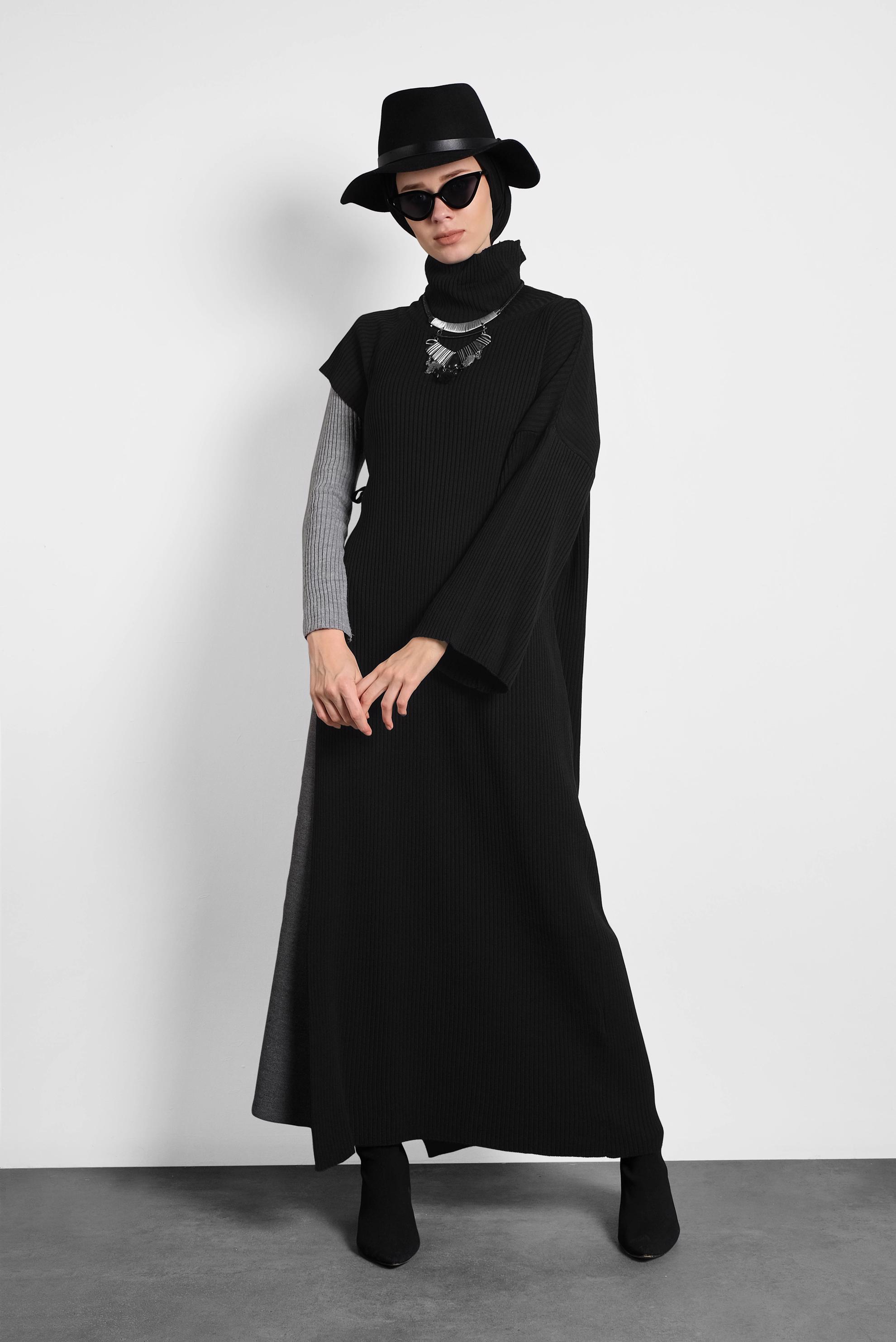 Tesettür giyim SİYAH TEK OMUZ YANDAN BAĞCIKLI BALIKÇI YAKA TRİKO PANÇO 40052 