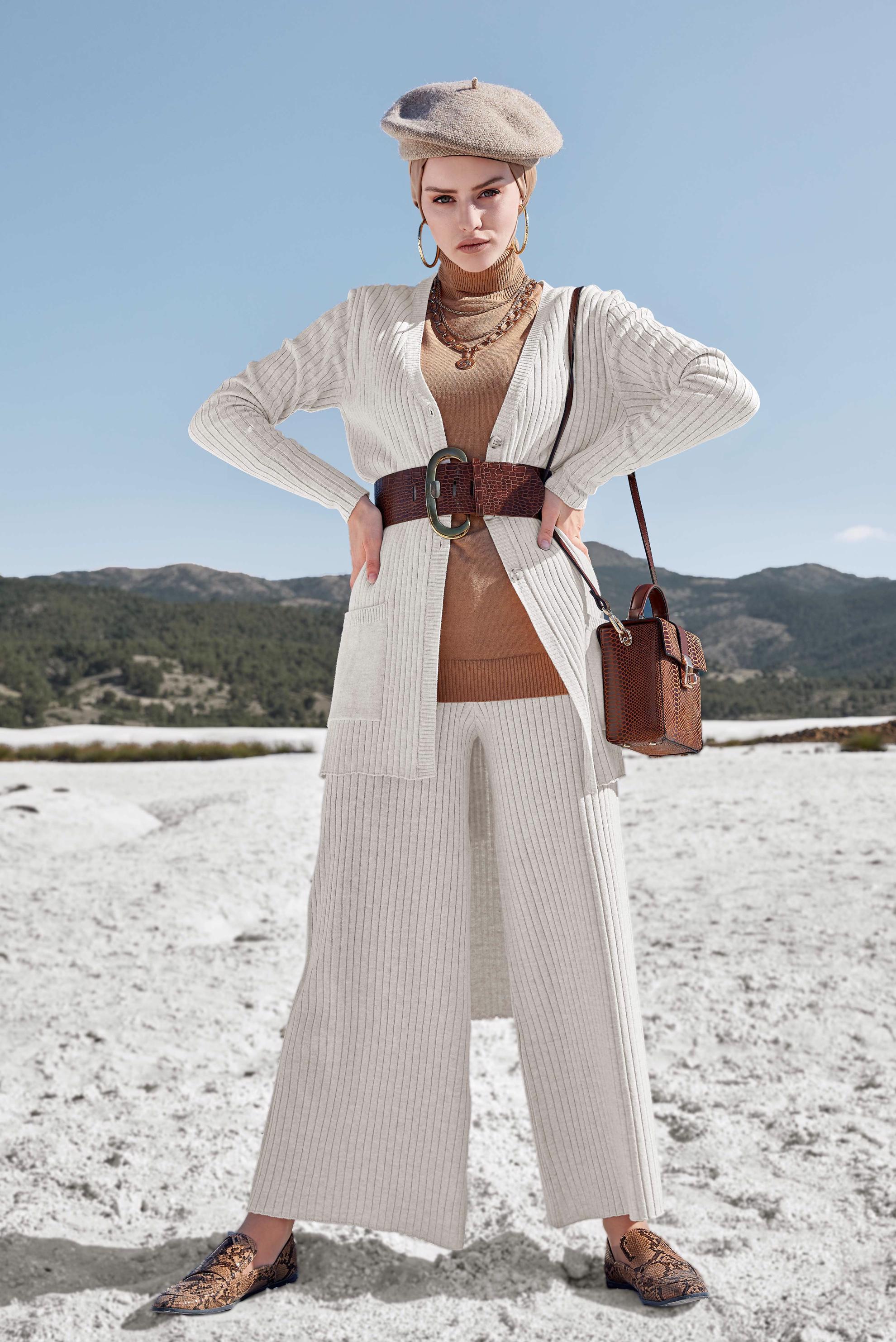 Hijab clothing BEIGE ELASTIC-WAIST RIBBED KNIT PANTS  70001