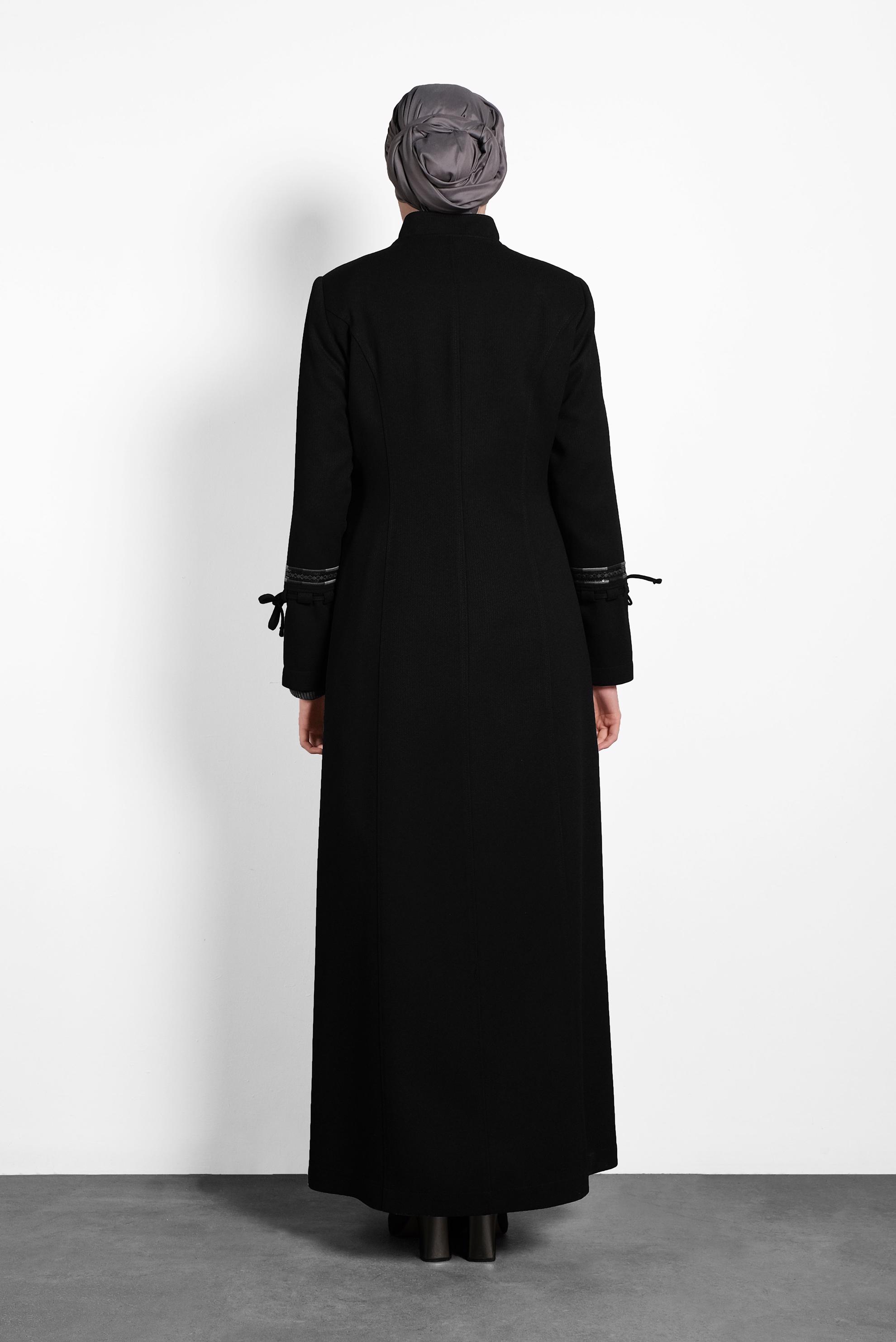 Tesettür giyim SİYAH HAKİM YAKA DÜĞMELİ PARDESÜ 10002 