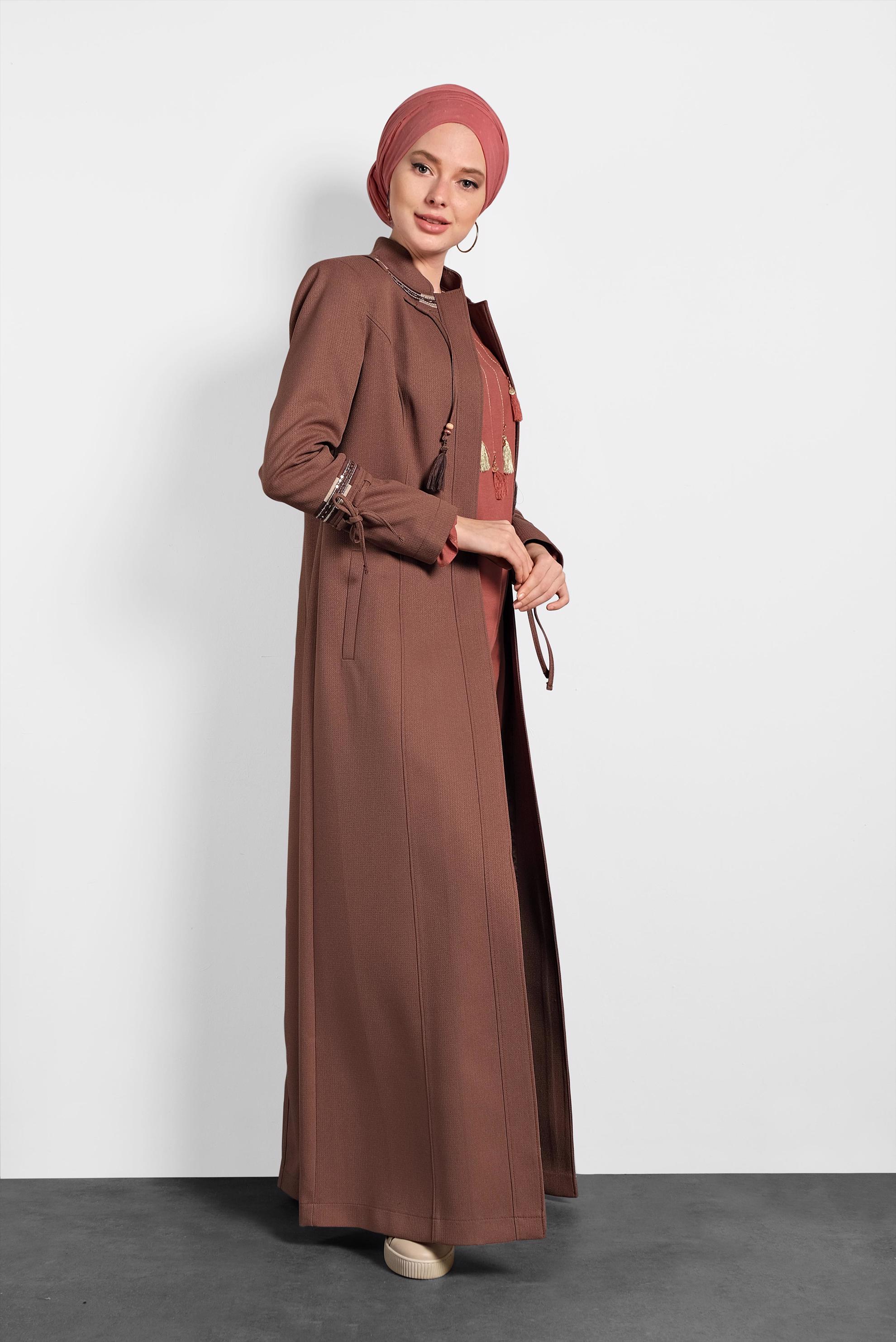 Tesettür giyim TABA HAKİM YAKA DÜĞMELİ PARDESÜ 10002 