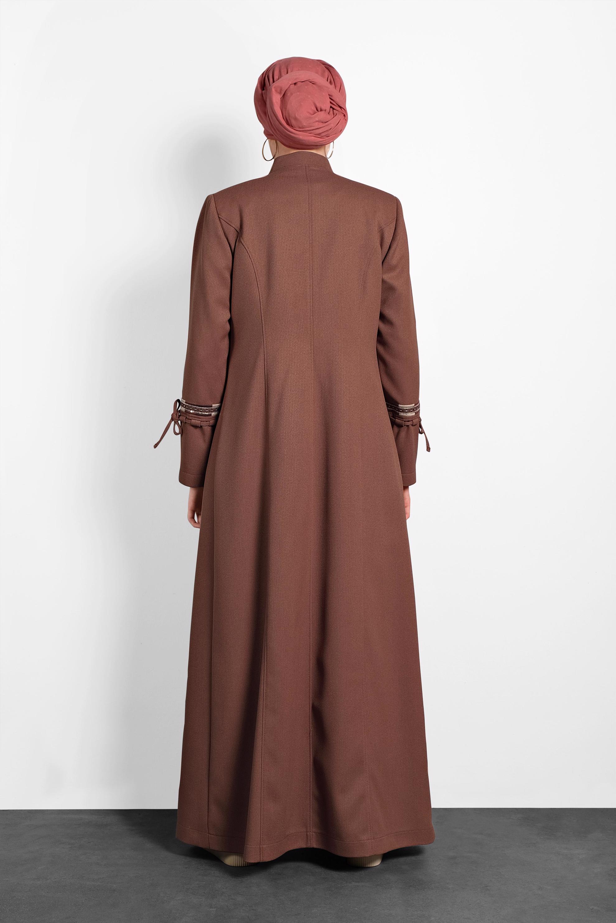 Tesettür giyim TABA HAKİM YAKA DÜĞMELİ PARDESÜ 10002 