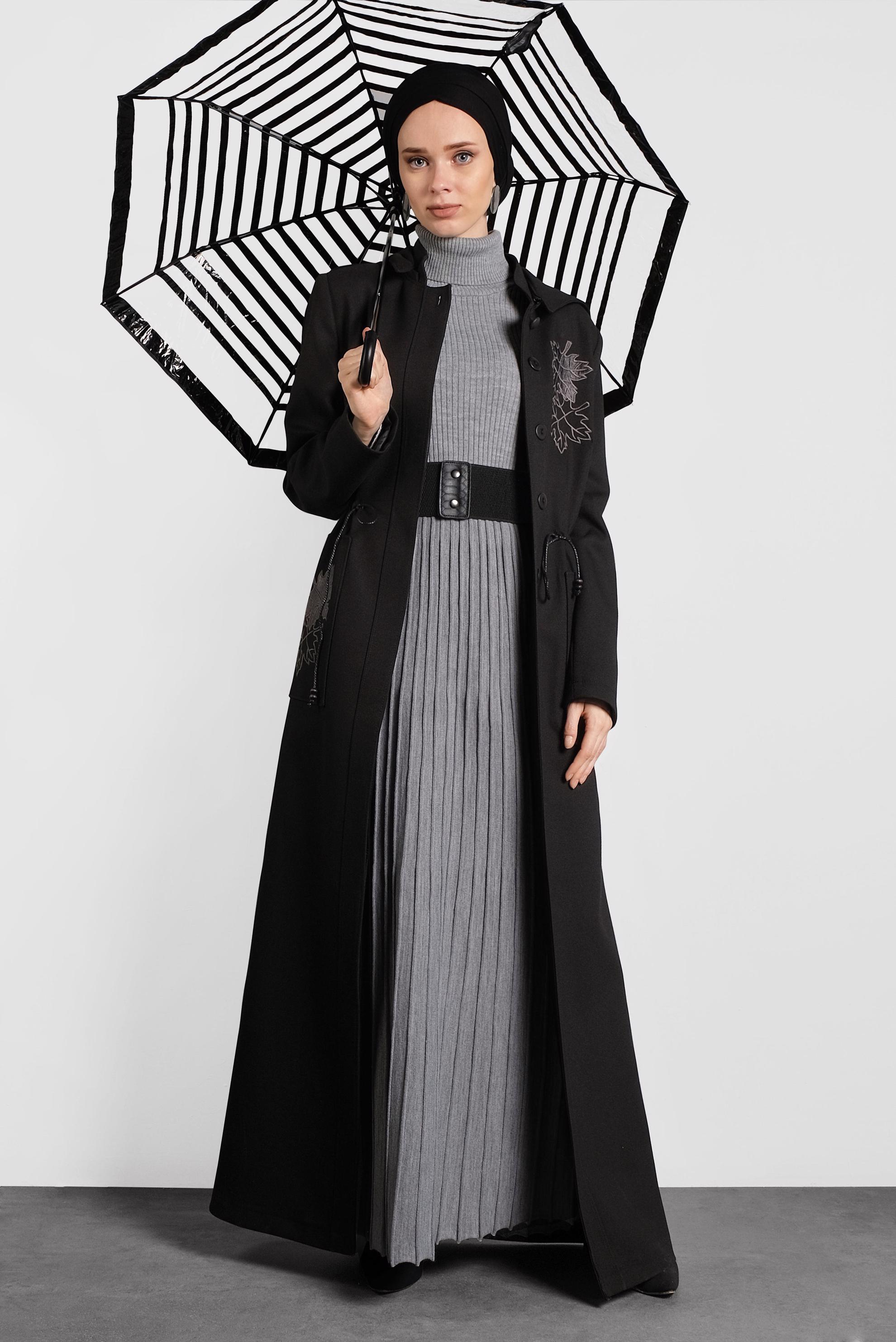 Tesettür giyim SİYAH HAKİM YAKA KAPÜŞONLU PARDESÜ 10019