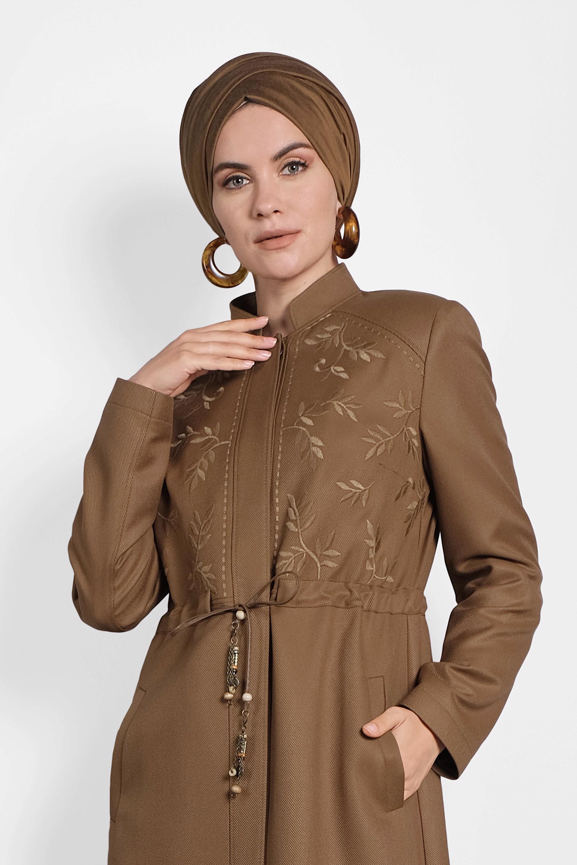 Tesettür giyim TABA HAKİM YAKA PARDESÜ 10121