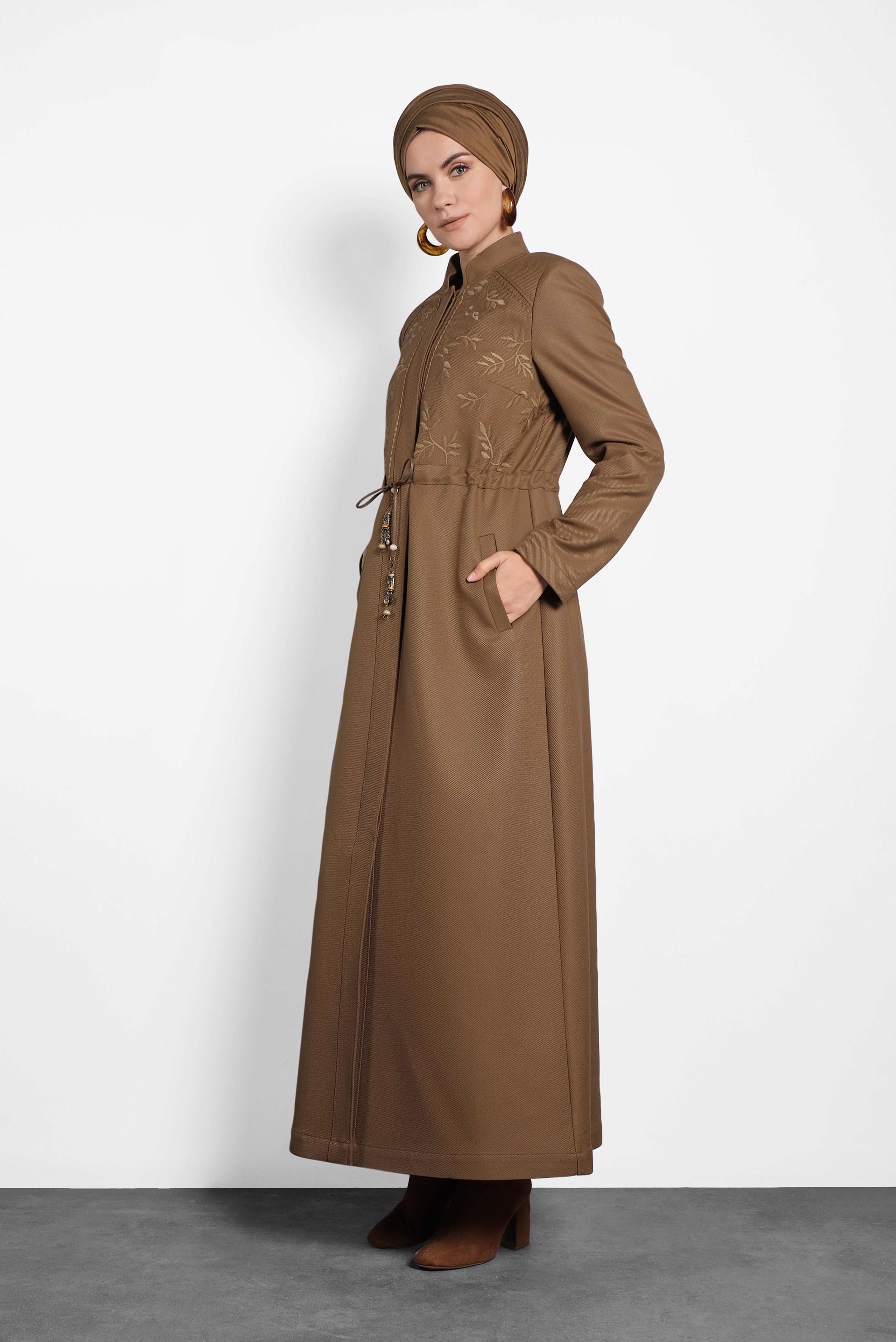 Tesettür giyim TABA HAKİM YAKA PARDESÜ 10121