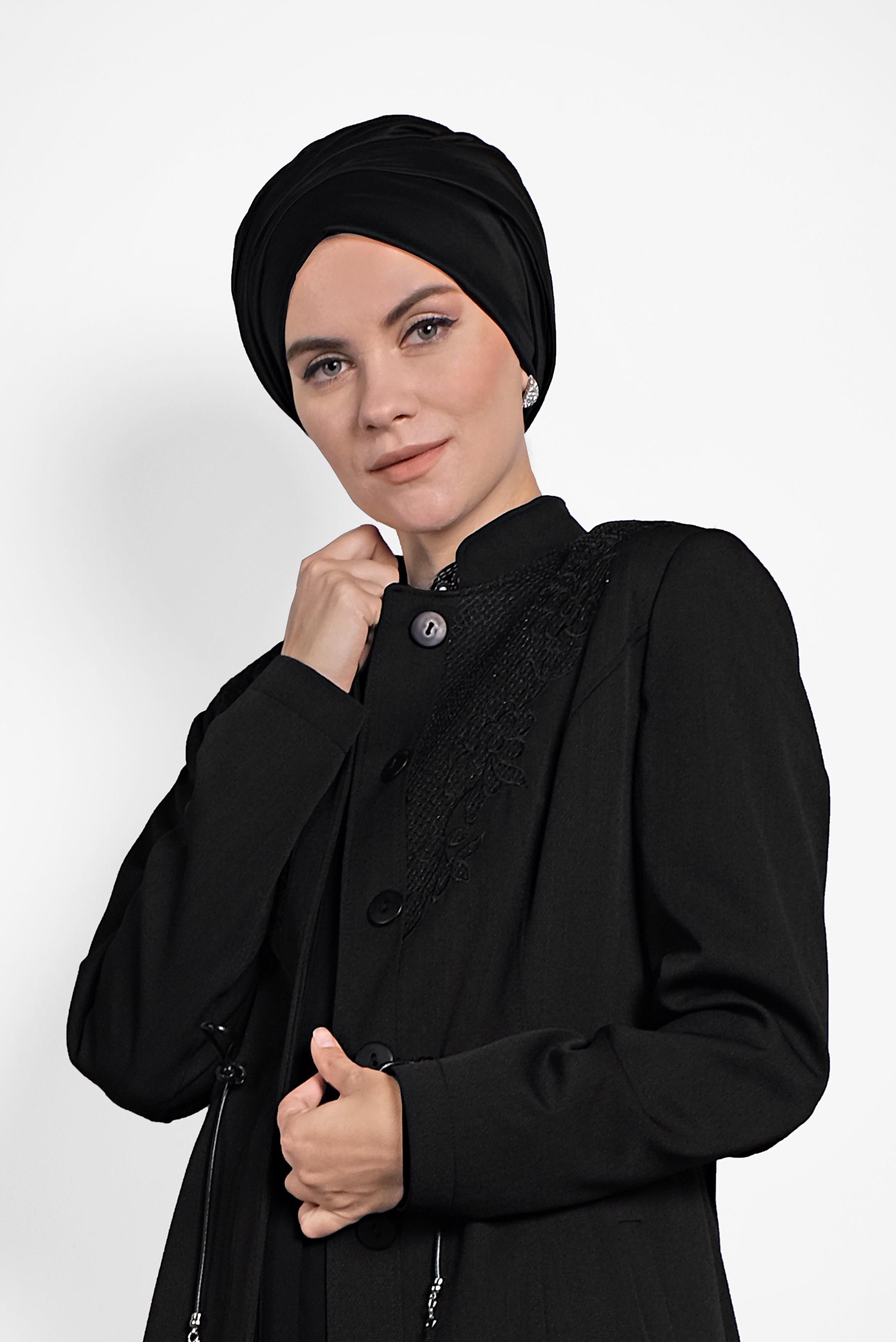 Tesettür giyim SİYAH DÜĞMELİ BELİ BAĞCIKLI PARDESÜ 10122