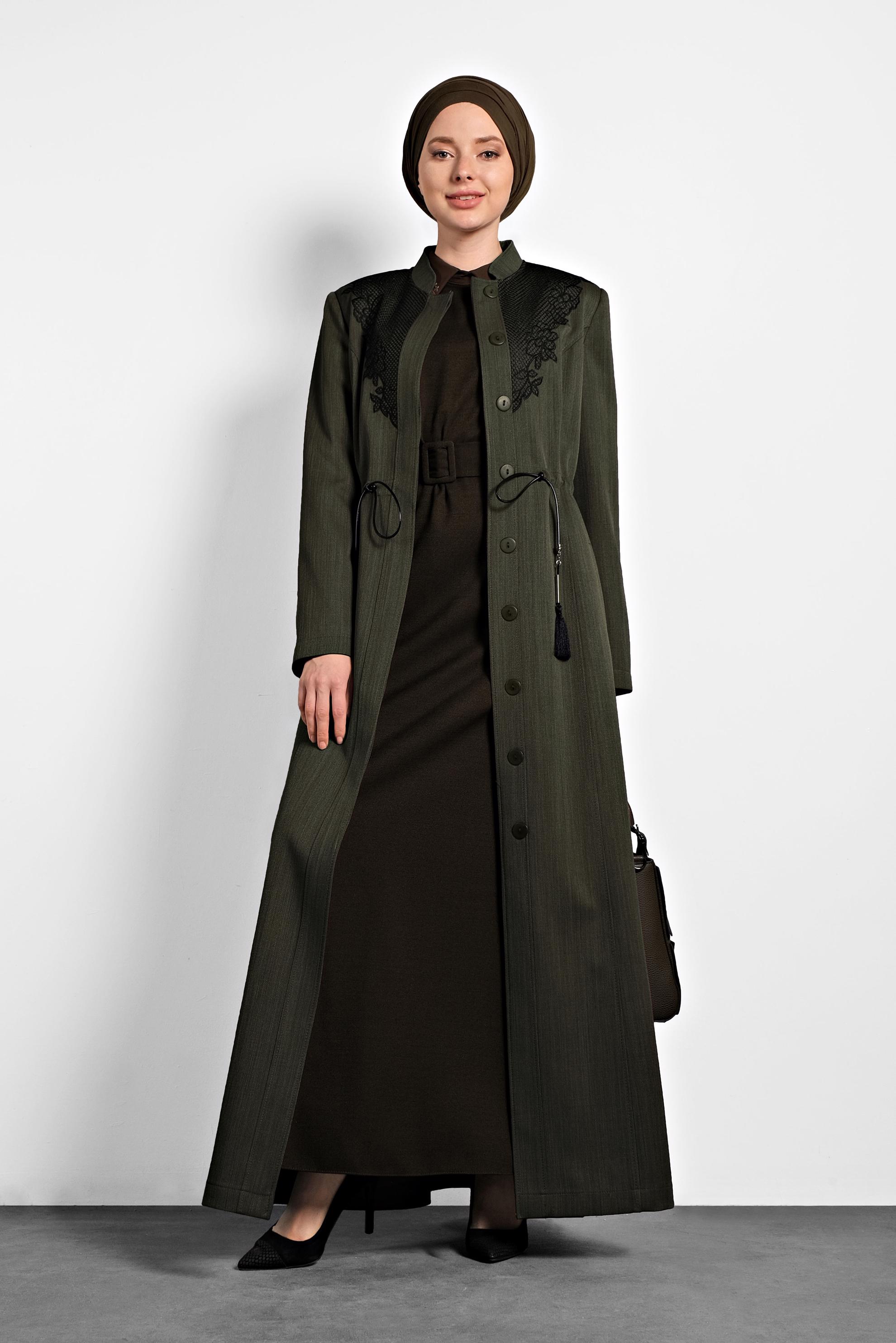 Tesettür giyim HAKİ DÜĞMELİ BELİ BAĞCIKLI PARDESÜ 10122