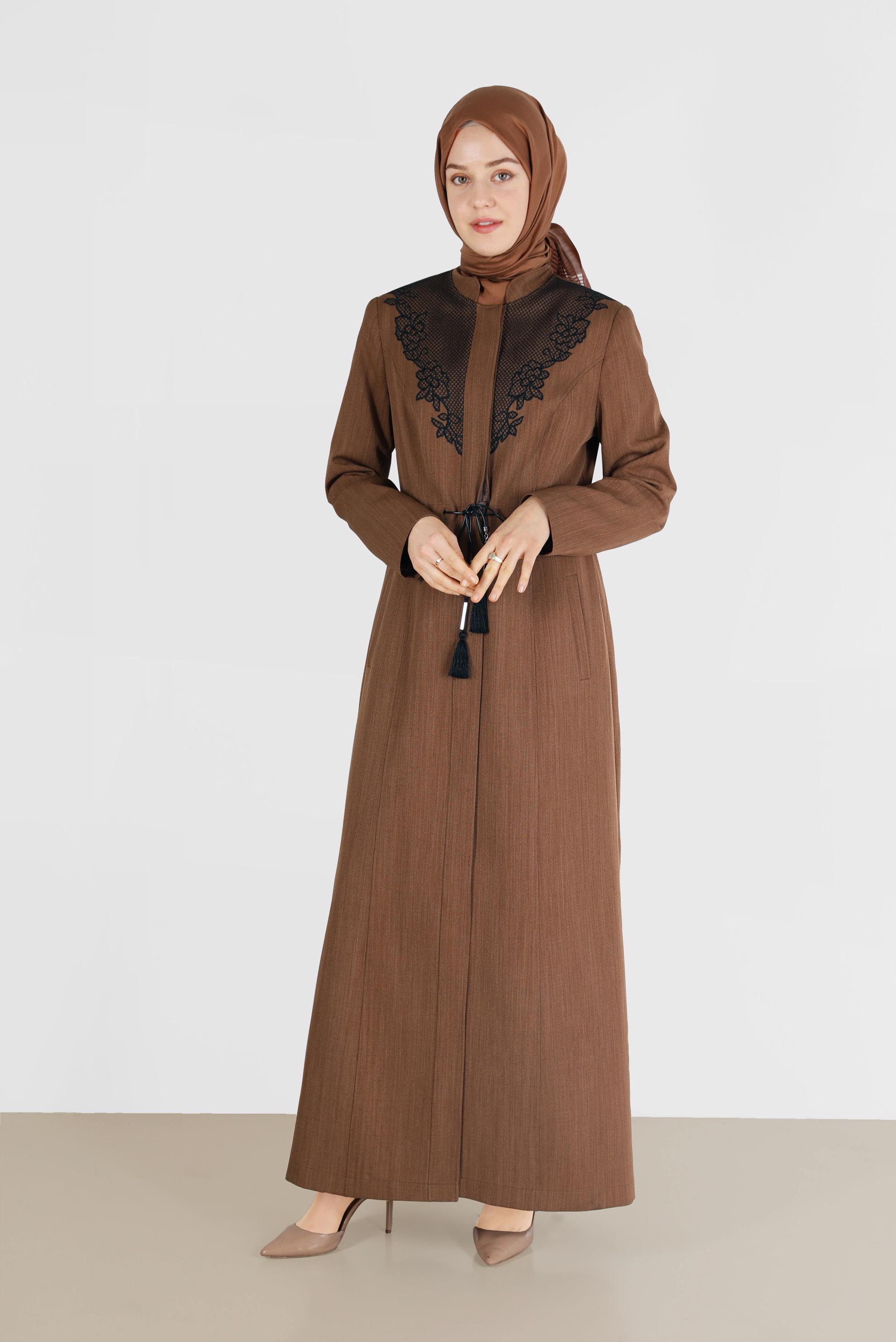 Tesettür giyim KAHVE DÜĞMELİ BELİ BAĞCIKLI PARDESÜ 10122