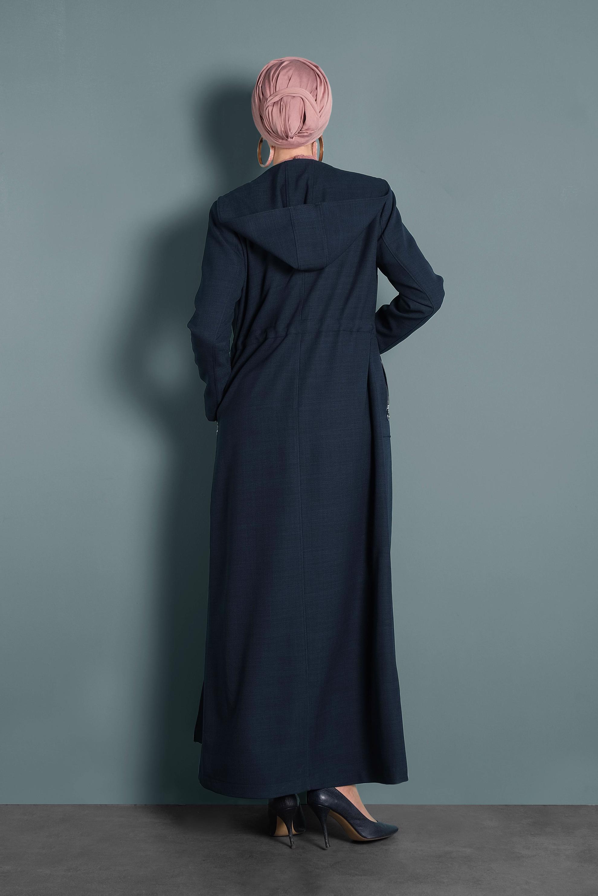 Tesettür giyim LACİVERT DÜĞMELİ KAPÜŞONLU PARDESÜ 10130 