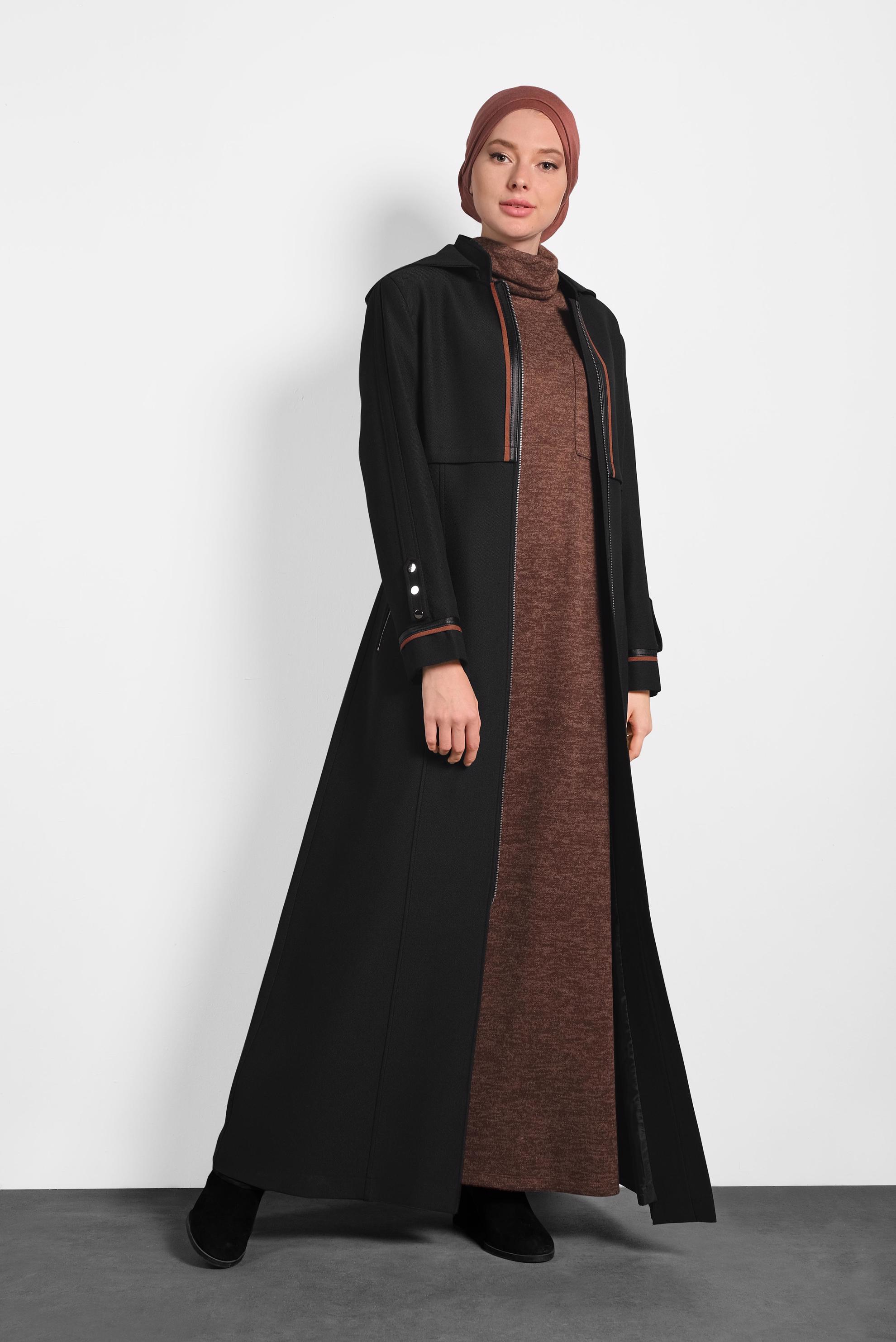 Tesettür giyim SİYAH KAPÜŞONLU PARDESÜ 10131