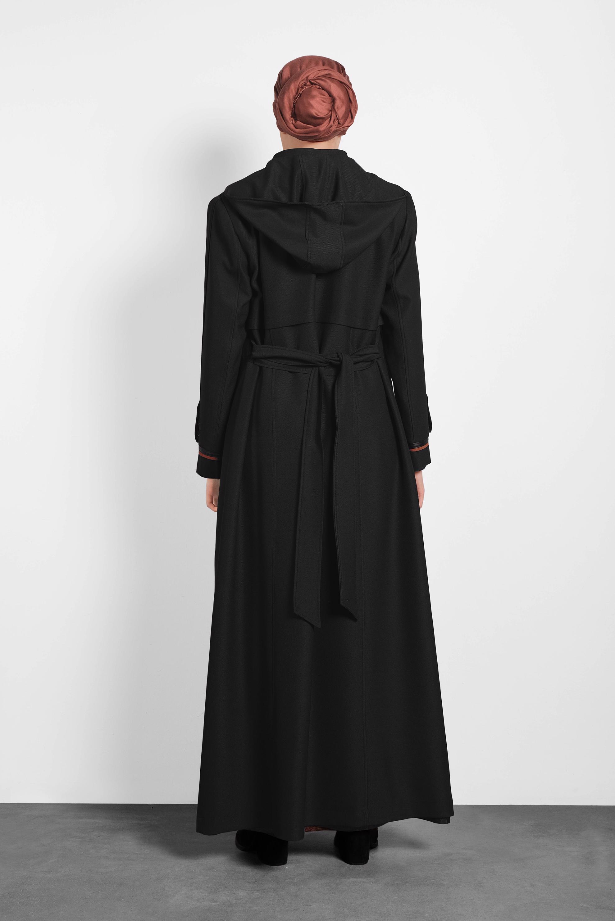 Tesettür giyim SİYAH KAPÜŞONLU PARDESÜ 10131