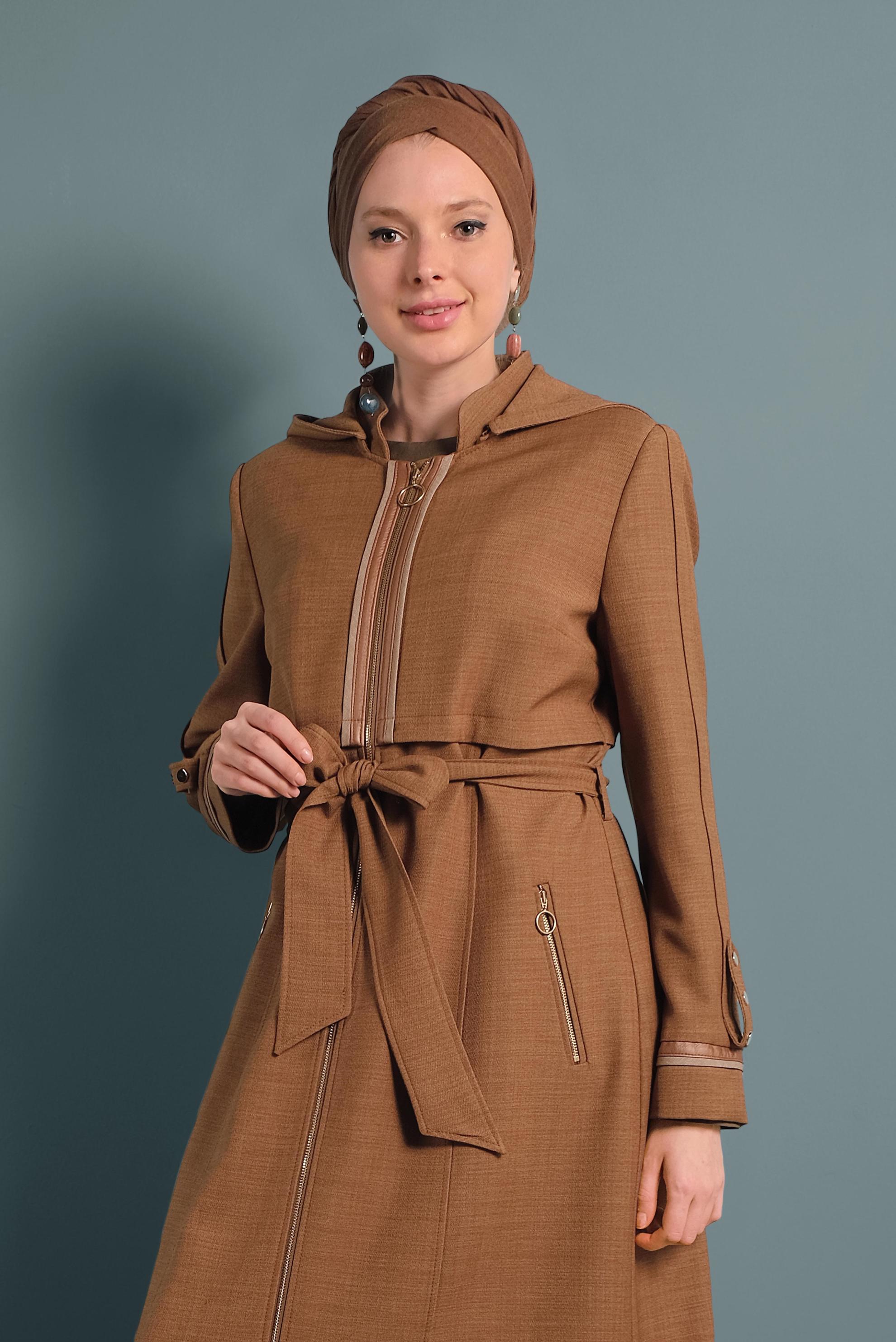 Tesettür giyim KAHVE KAPÜŞONLU PARDESÜ 10131