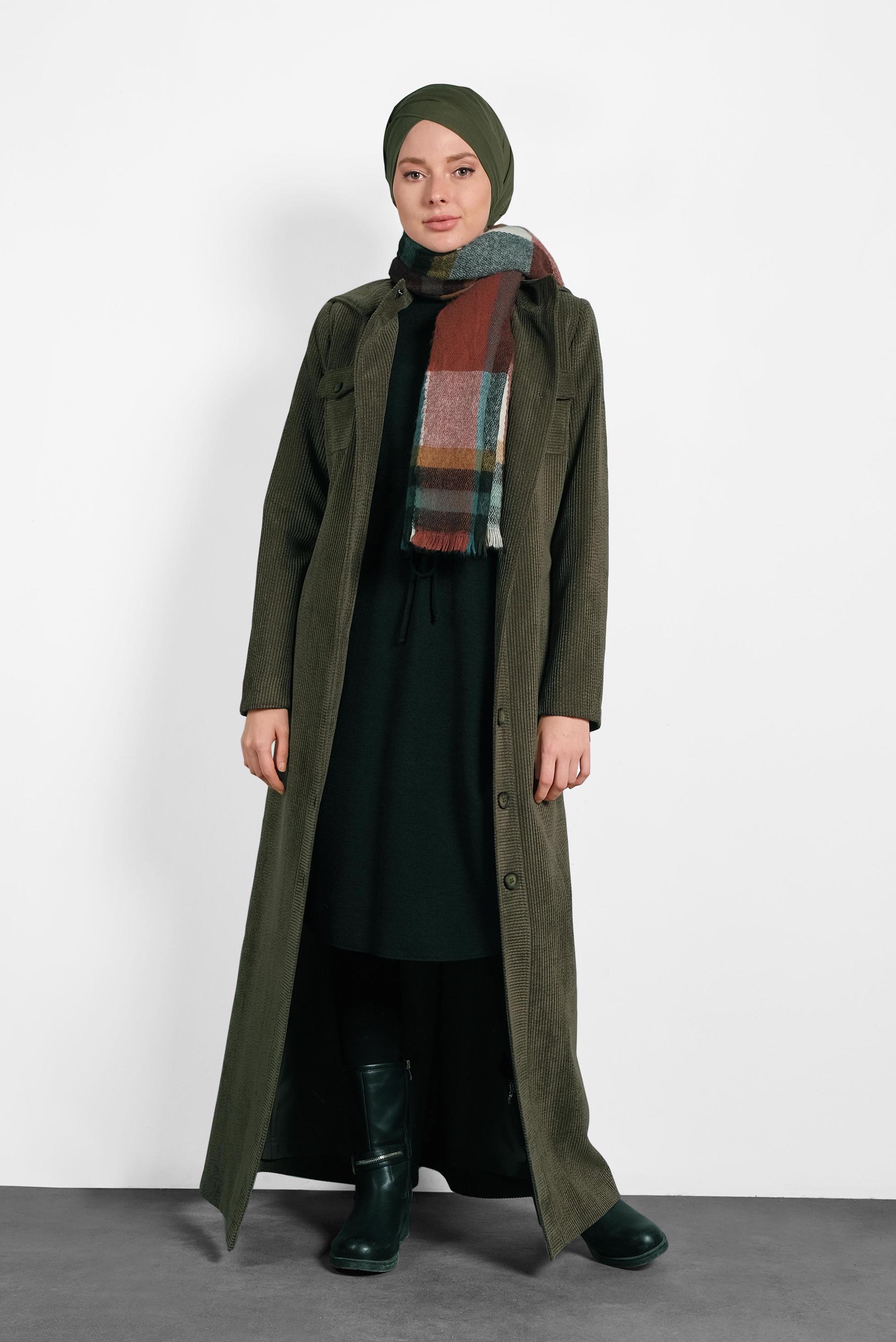 Tesettür giyim HAKİ KAPÜŞONLU KADİFE PARDESÜ 10144 