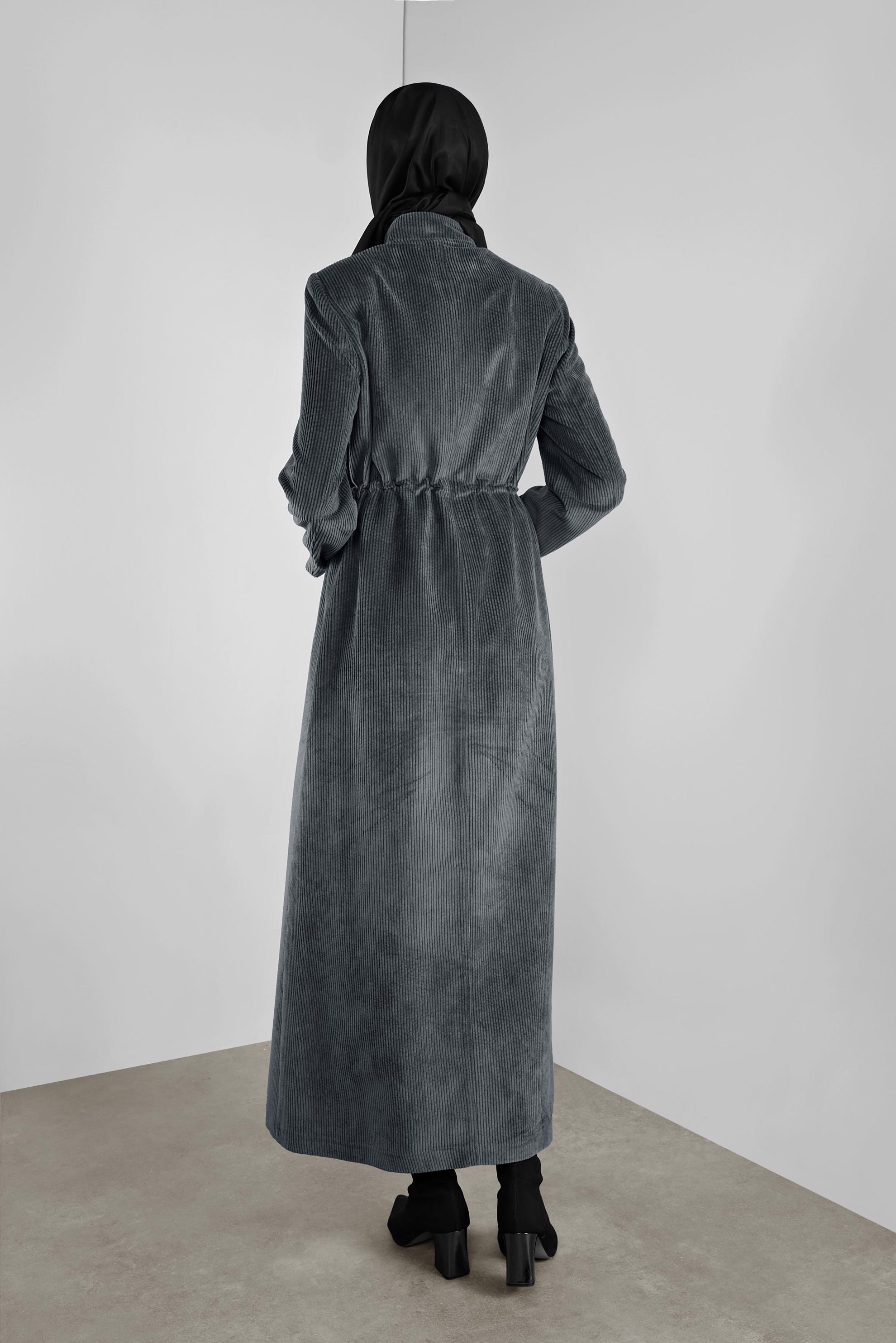 Tesettür giyim GRİ KADİFE DÜĞMELİ PARDESÜ 10145