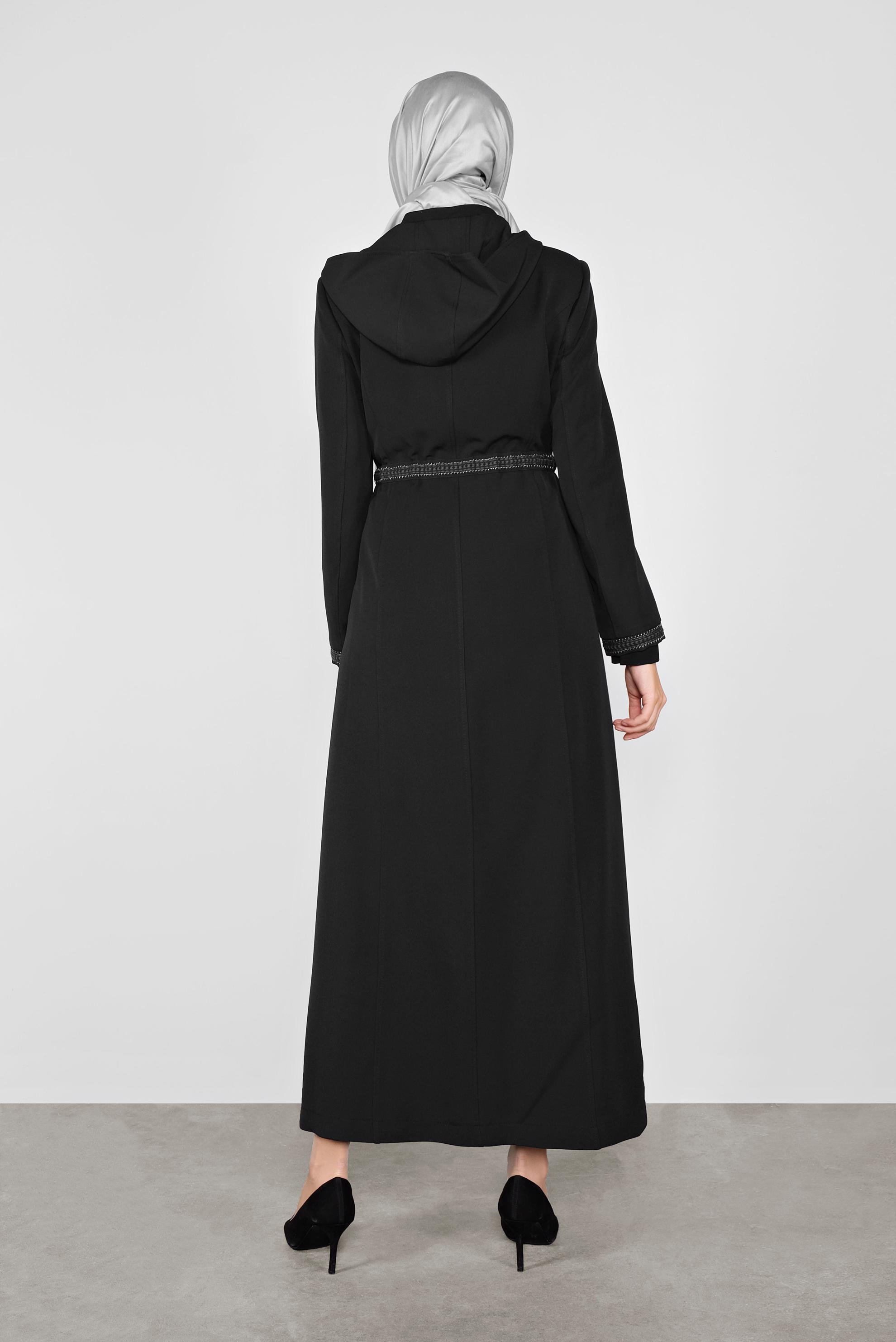 Tesettür giyim SİYAH NAKIŞLI BROŞLU  PARDESÜ 10295 