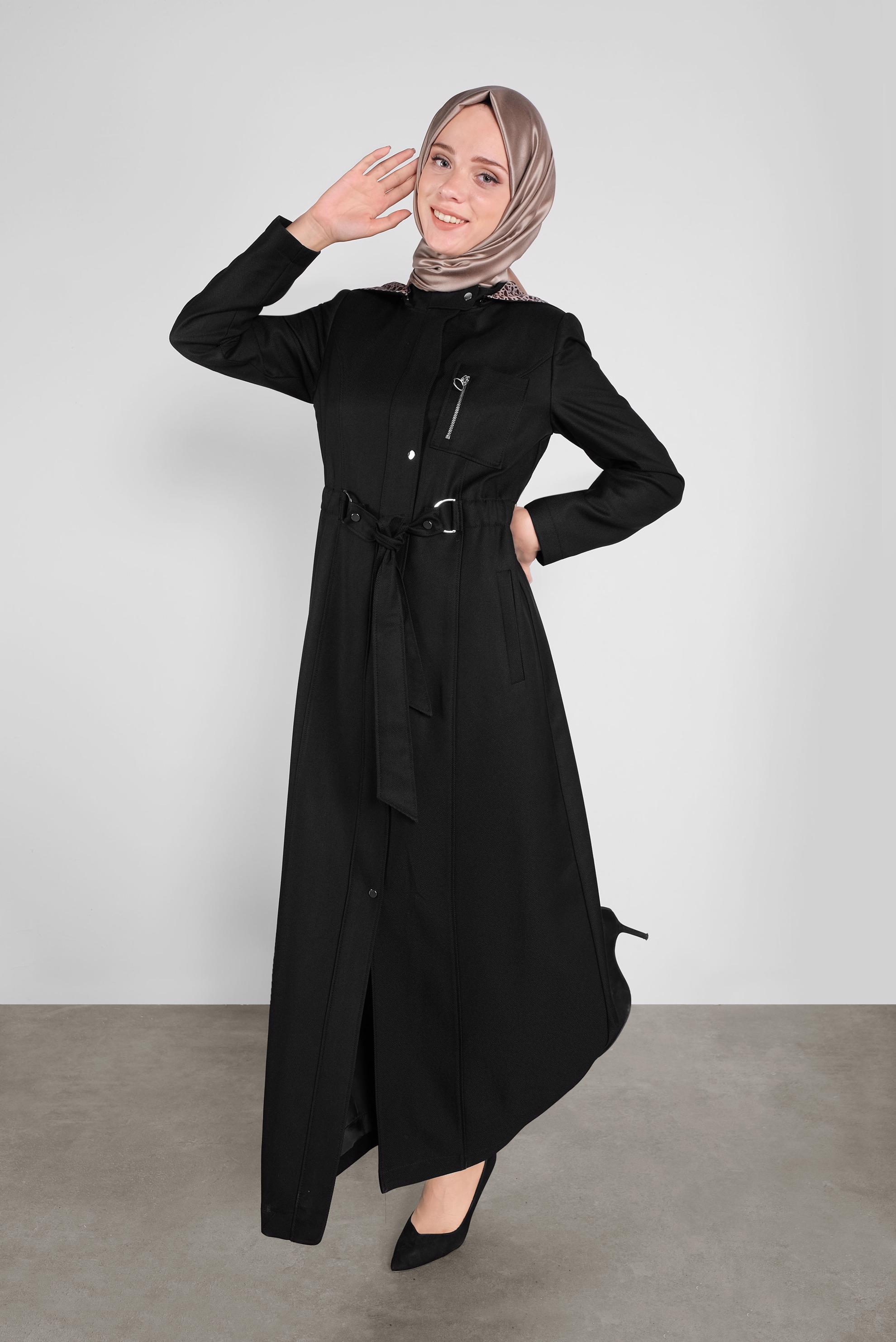Tesettür giyim SİYAH KUŞAKLI PARDESÜ 10298