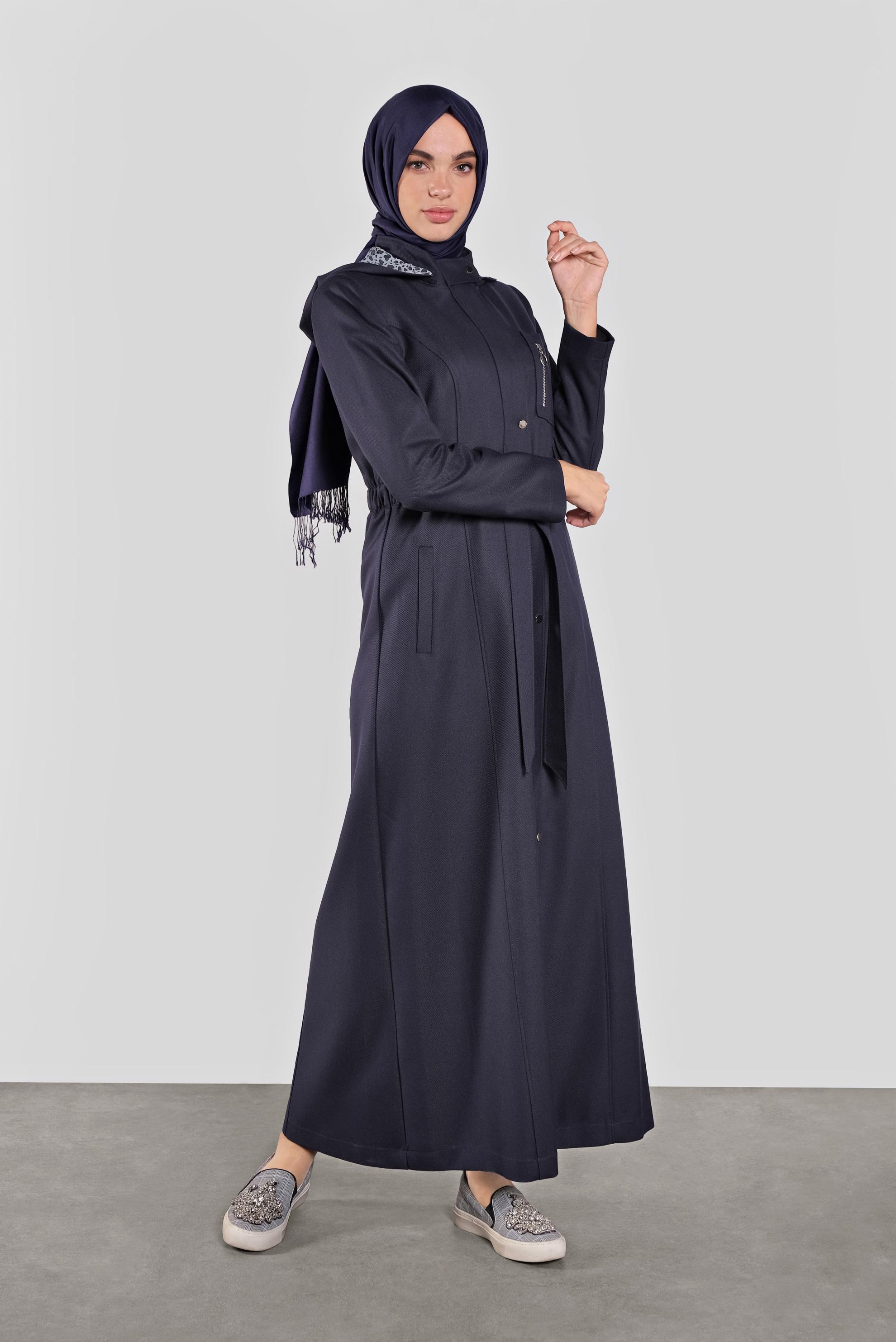 Tesettür giyim LACİVERT KUŞAKLI PARDESÜ 10298