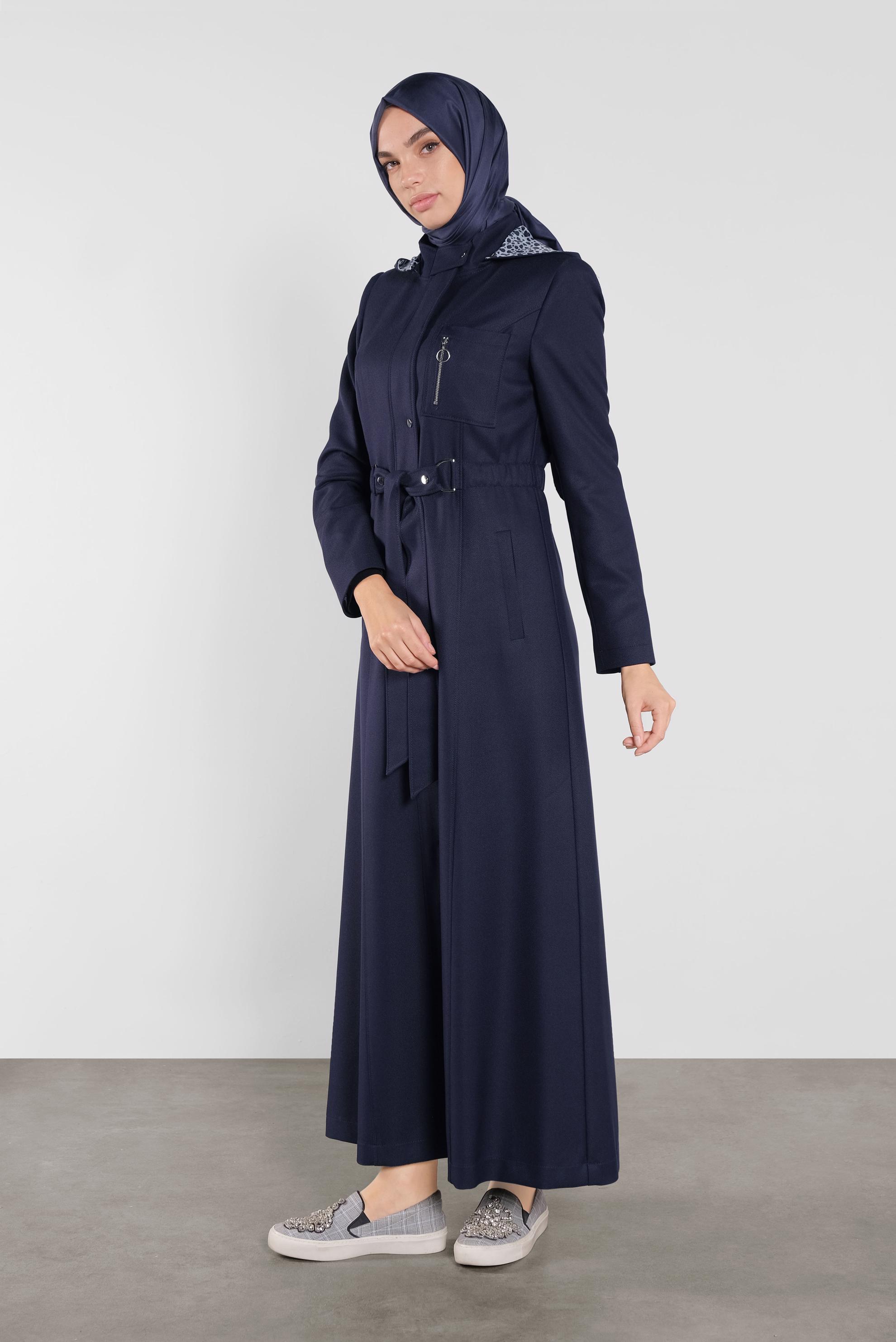 Vêtements hijab BLEU MARINE PARDESSUS AVEC CEINTURE 10298 