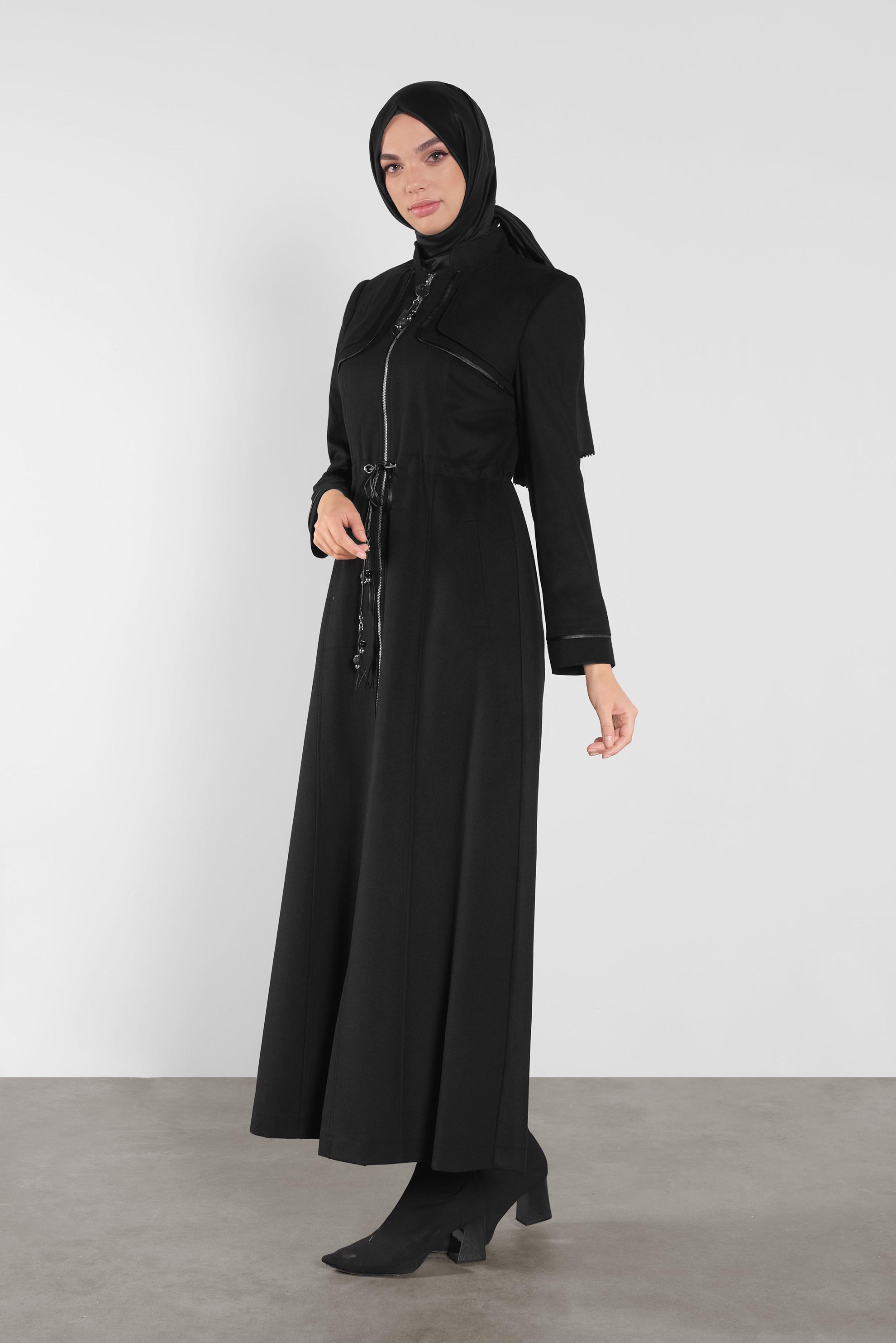 Tesettür giyim SİYAH BELİ BAĞCIKLI BİYELİ PARDESÜ 10299 