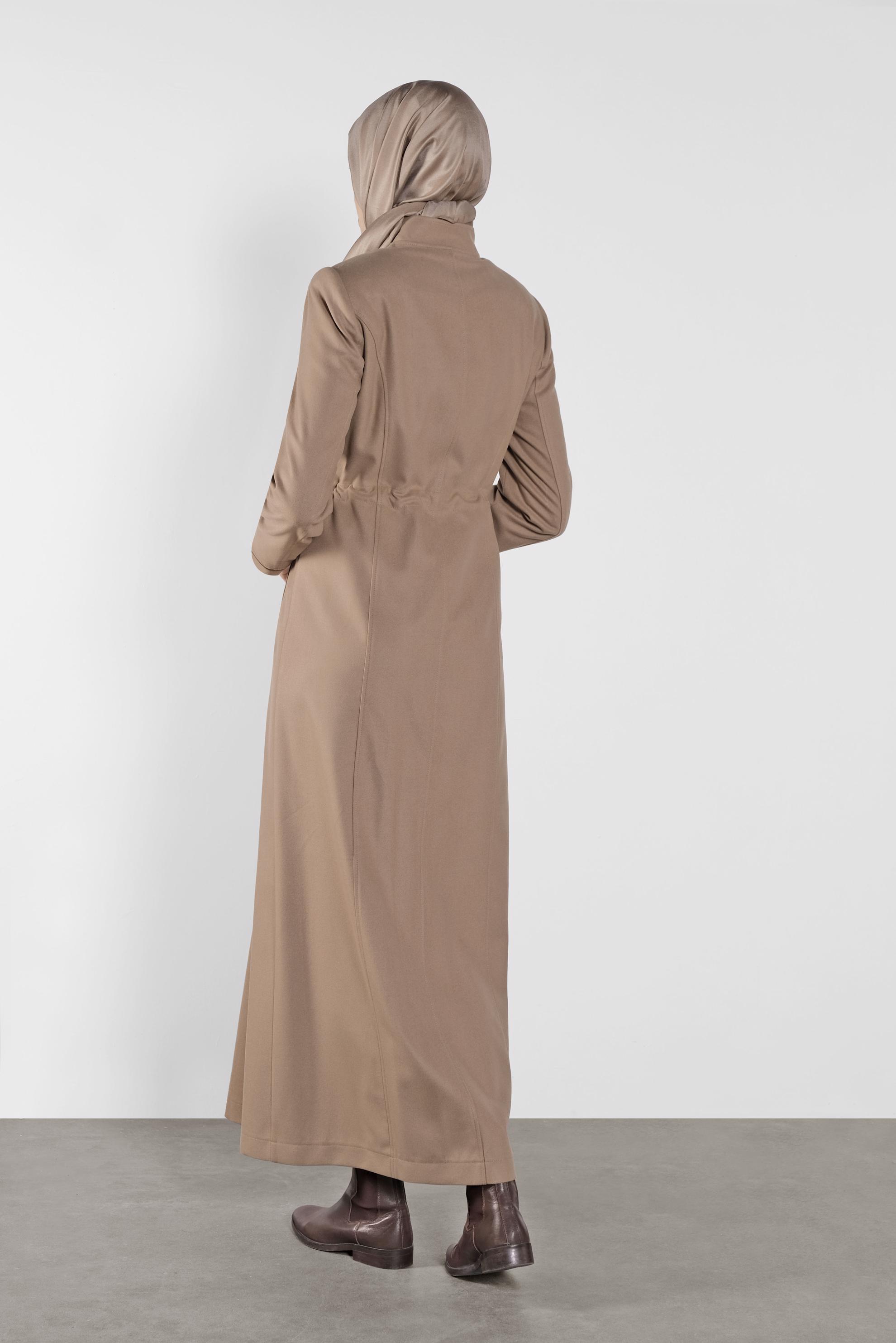 Tesettür giyim BEJ BELİ BAĞCIKLI BİYELİ PARDESÜ 10299 