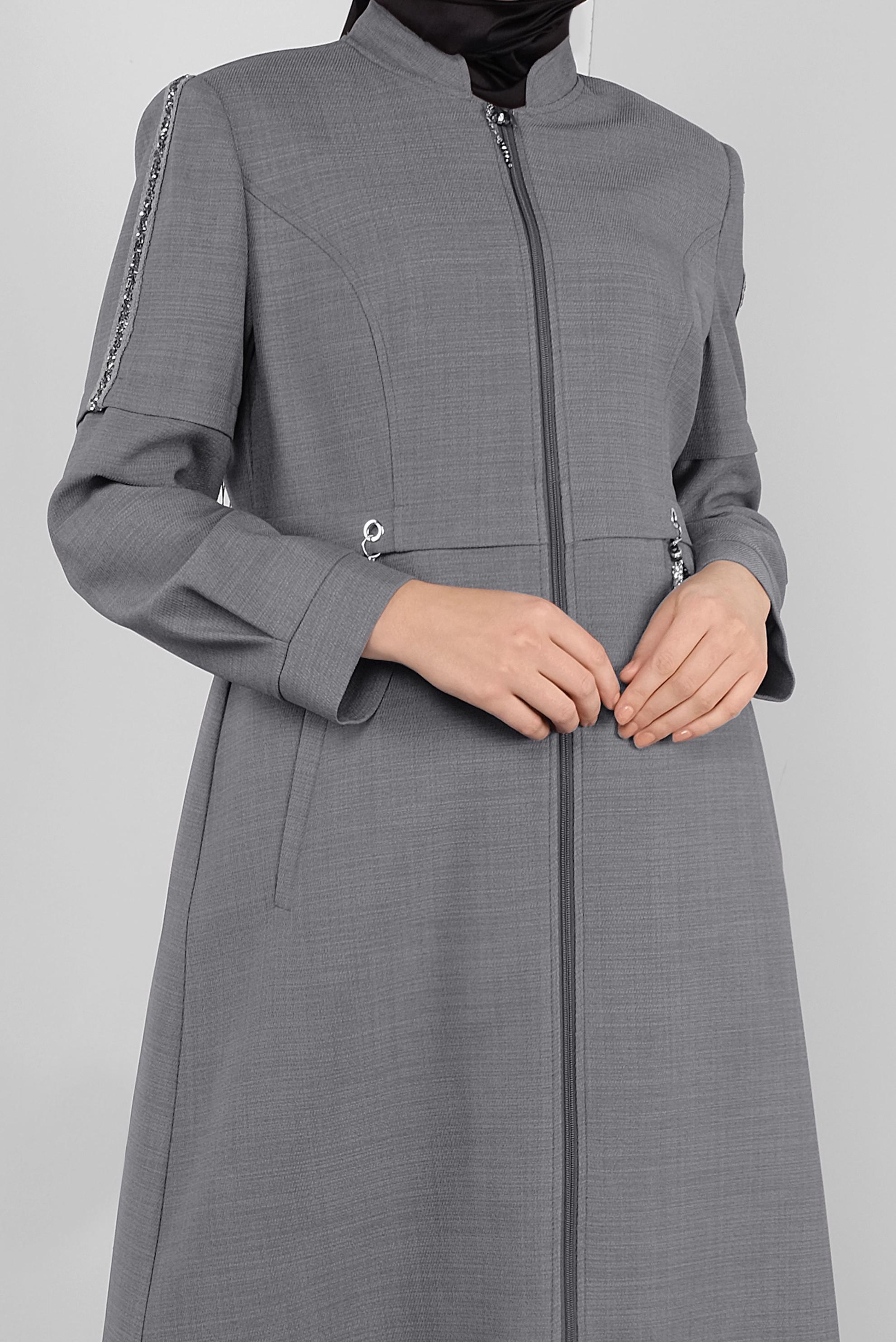 Tesettür giyim GRİ TAŞLI ZİNCİR AKSESUARLI PARDESÜ 10303 