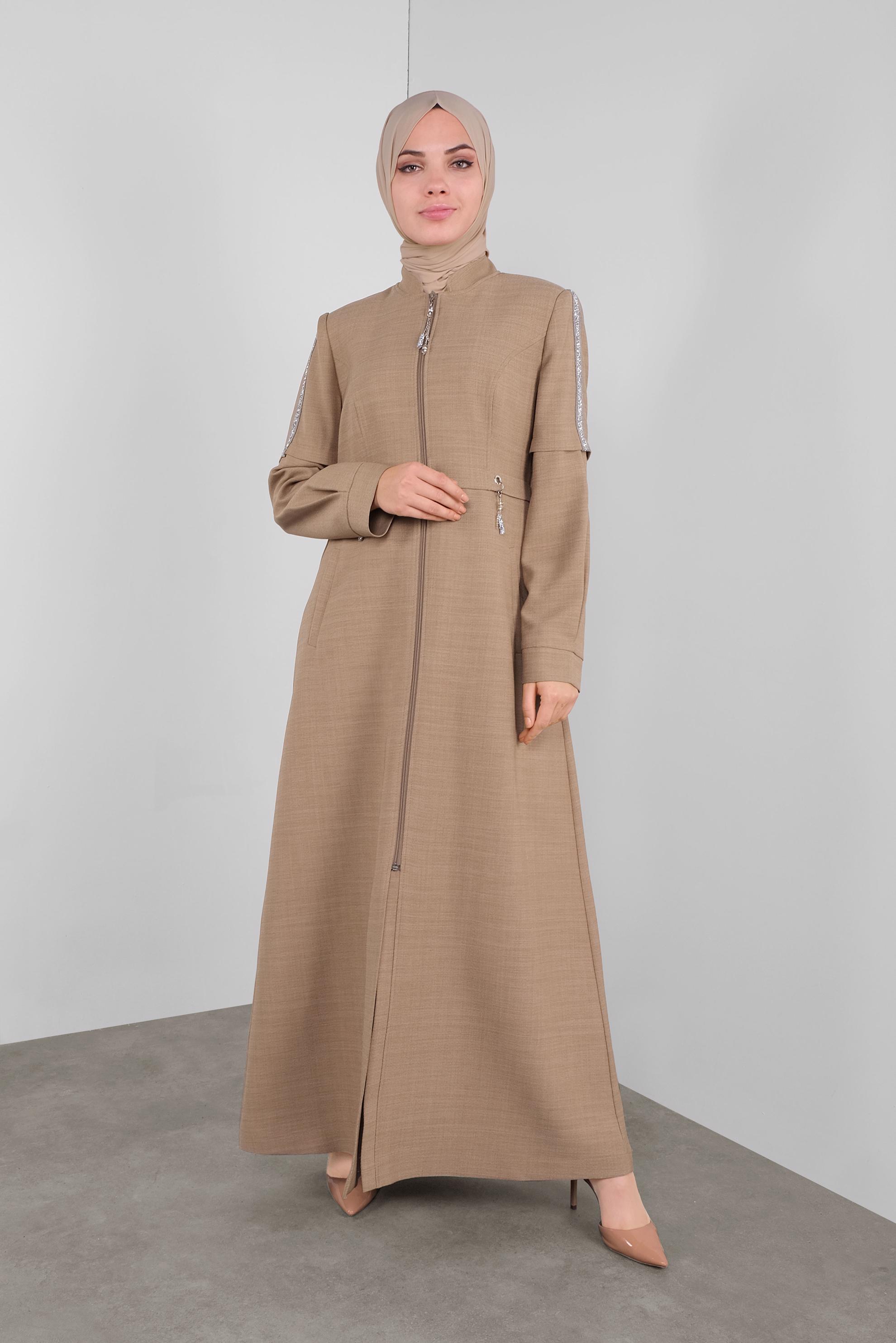 Tesettür giyim KAHVE TAŞLI ZİNCİR AKSESUARLI PARDESÜ 10303 
