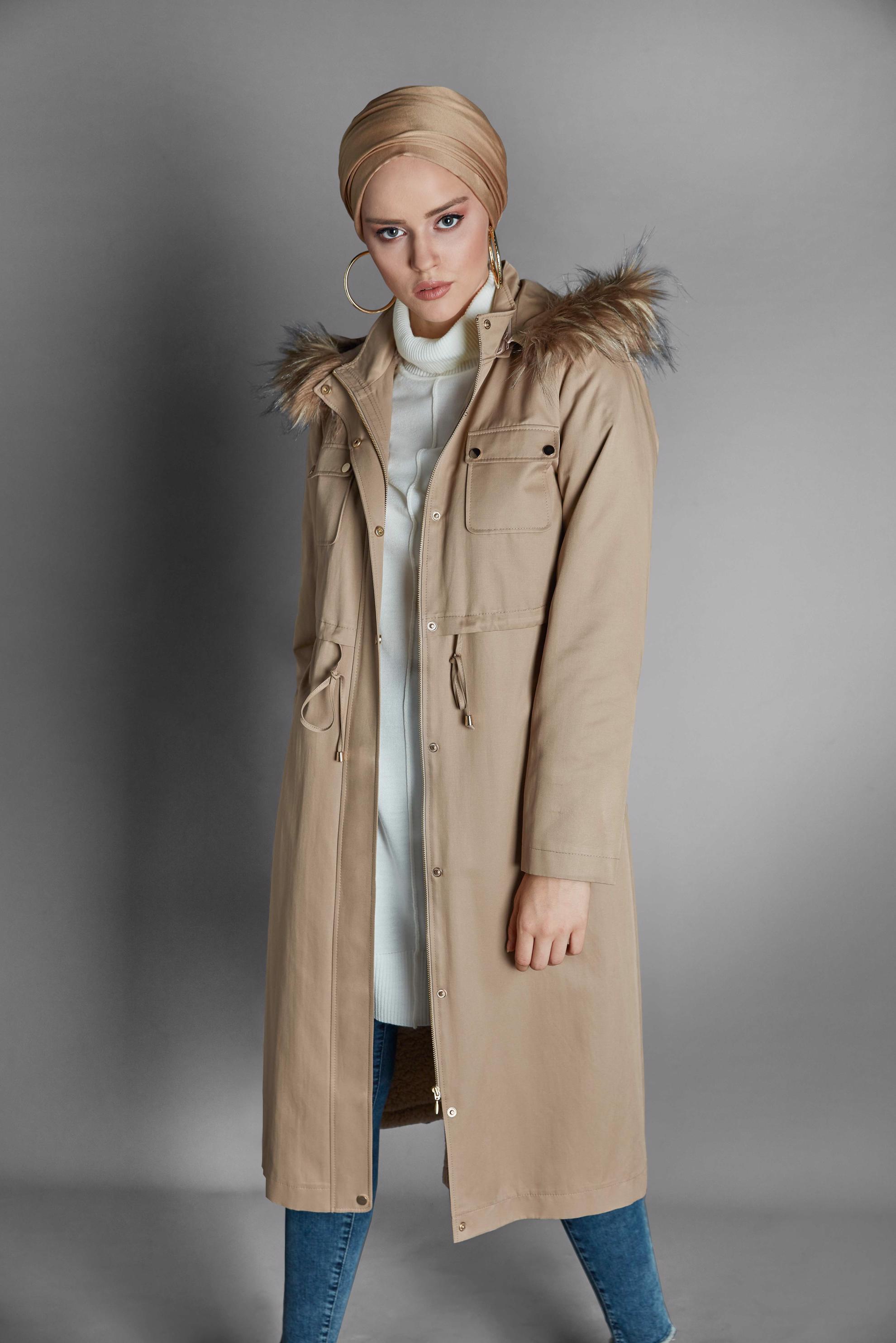 Vêtements hijab BRUN PARKA TAILLE À SMOCKS AVEC CAPUCHE 90001