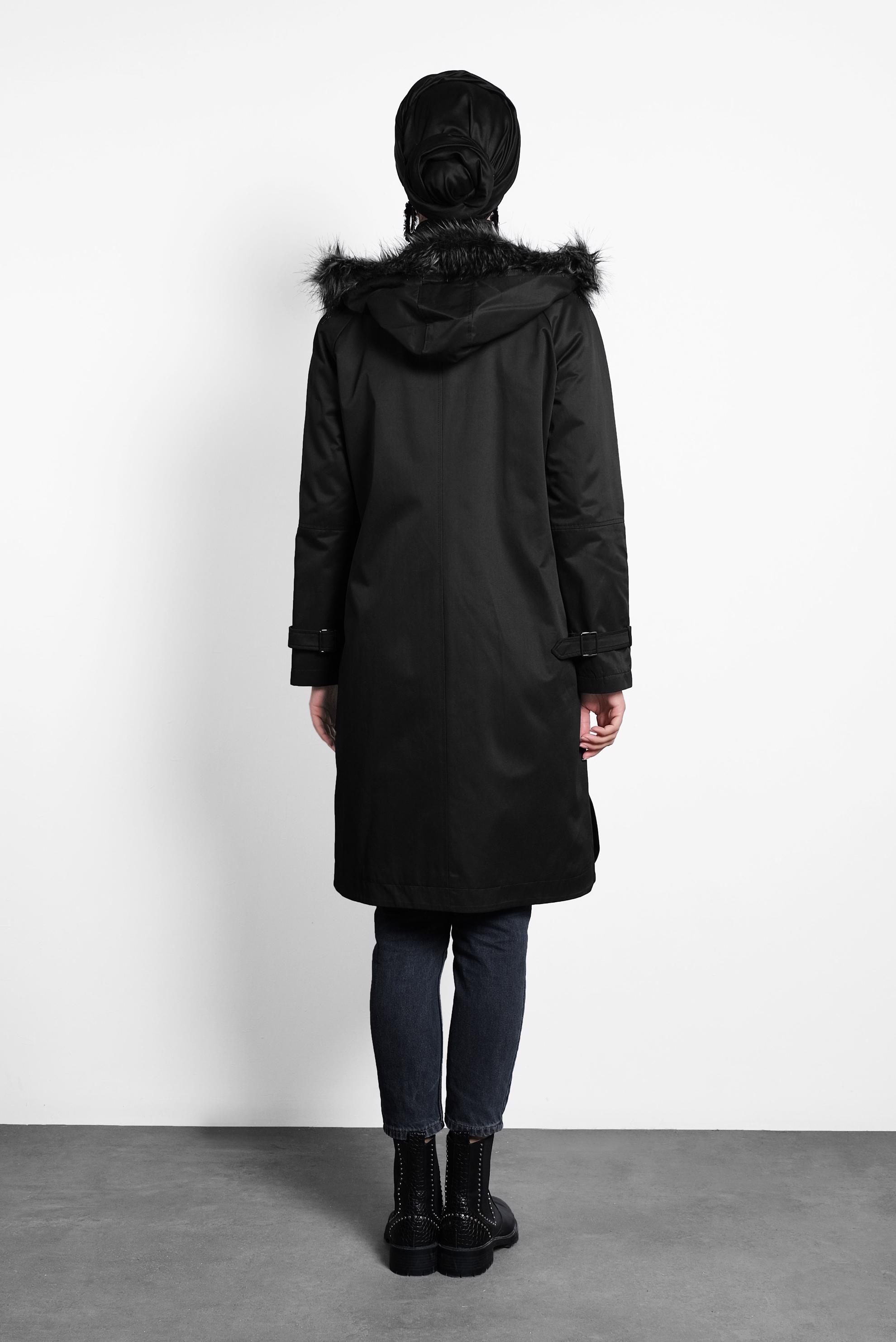 Tesettür giyim SİYAH KAPÜŞONLU PARKA 90002