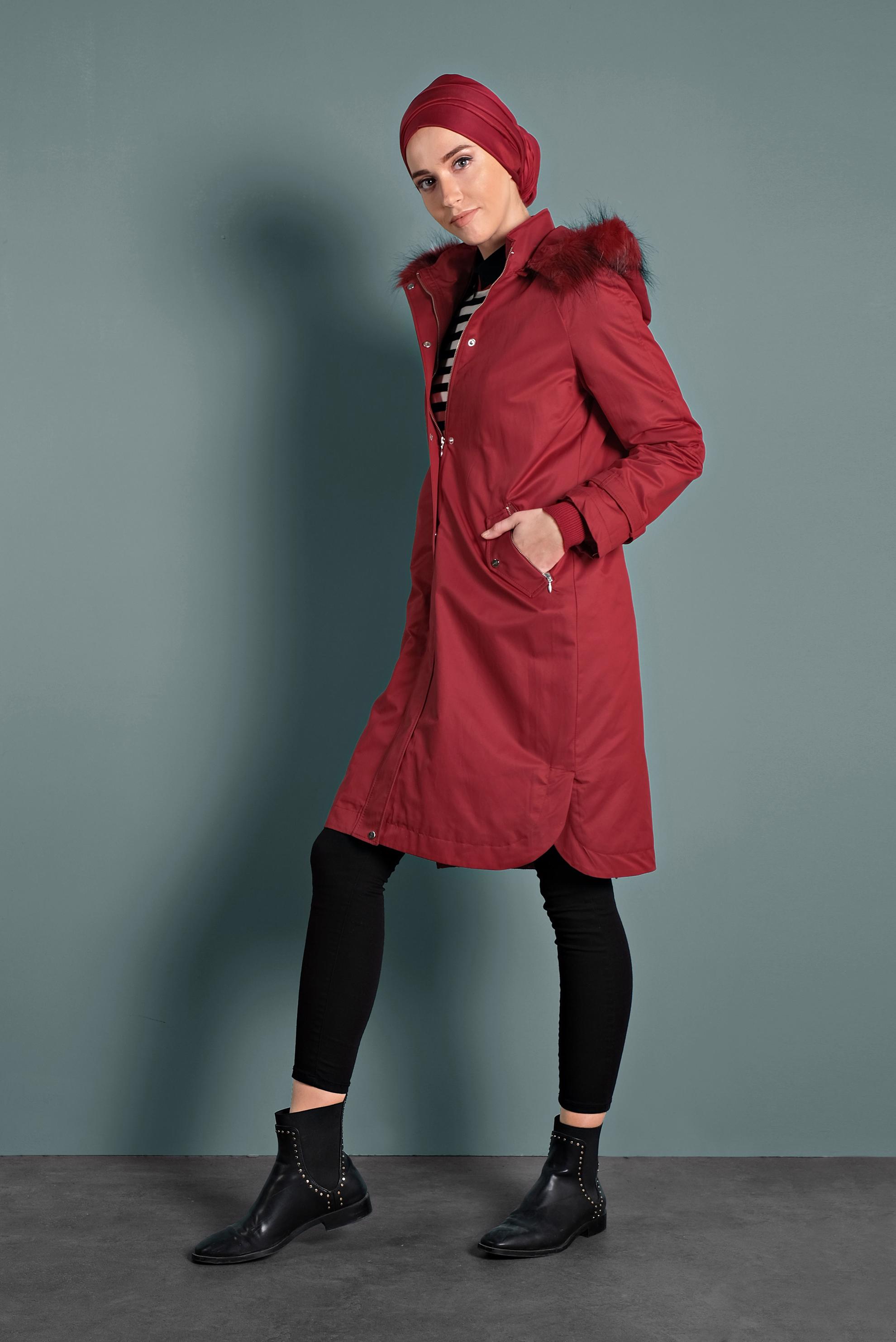 Tesettür giyim KIRMIZI KAPÜŞONLU PARKA 90002