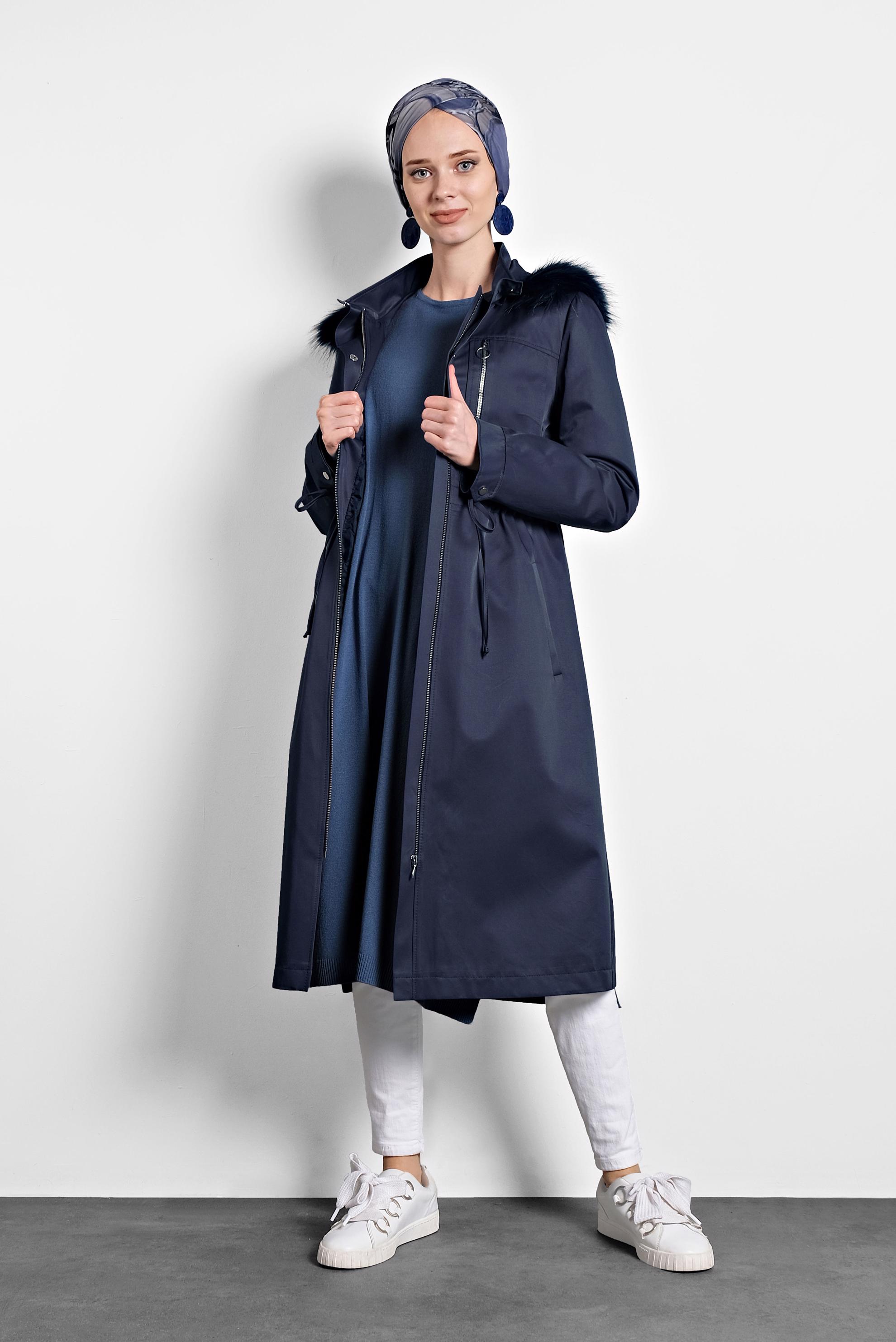 Tesettür giyim LACİVERT BEL BÜZGÜLÜ KAPÜŞONLU PARKA 90004