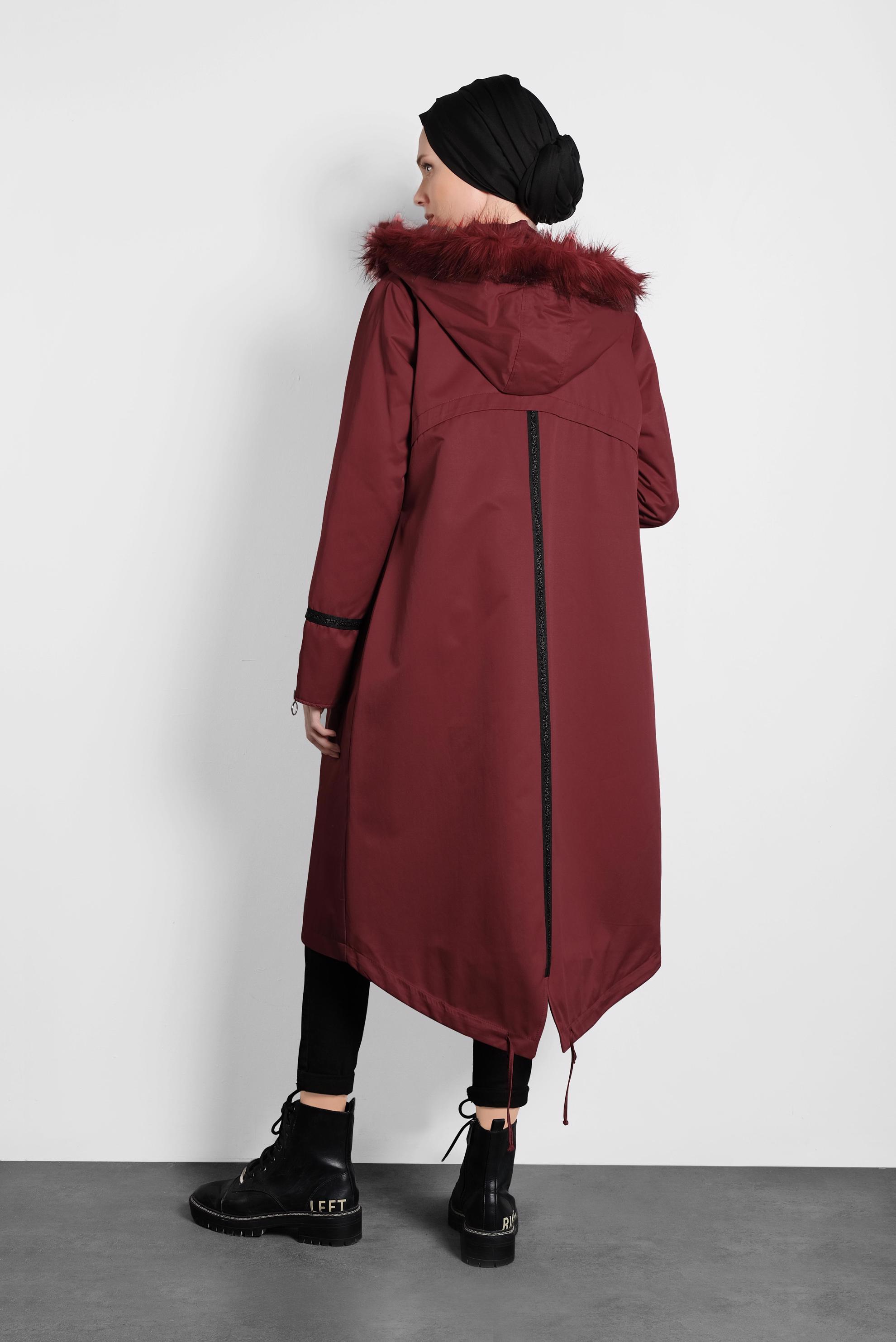Tesettür giyim BORDO FERMUARLI ÇITÇITLI KÜRKLÜ KAPÜŞONLU PARKA 90011 