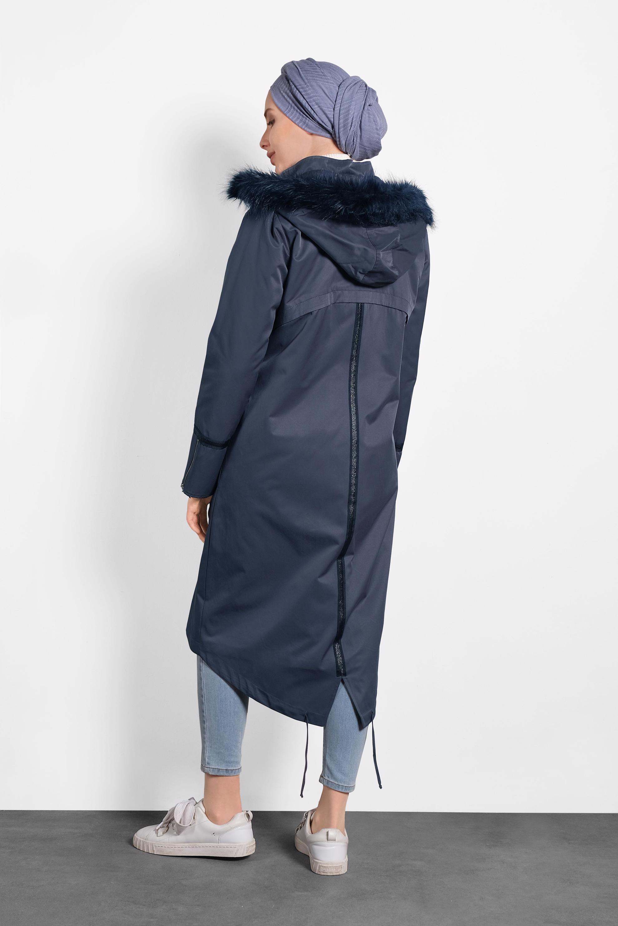Tesettür giyim LACİVERT FERMUARLI ÇITÇITLI KÜRKLÜ KAPÜŞONLU PARKA 90011 
