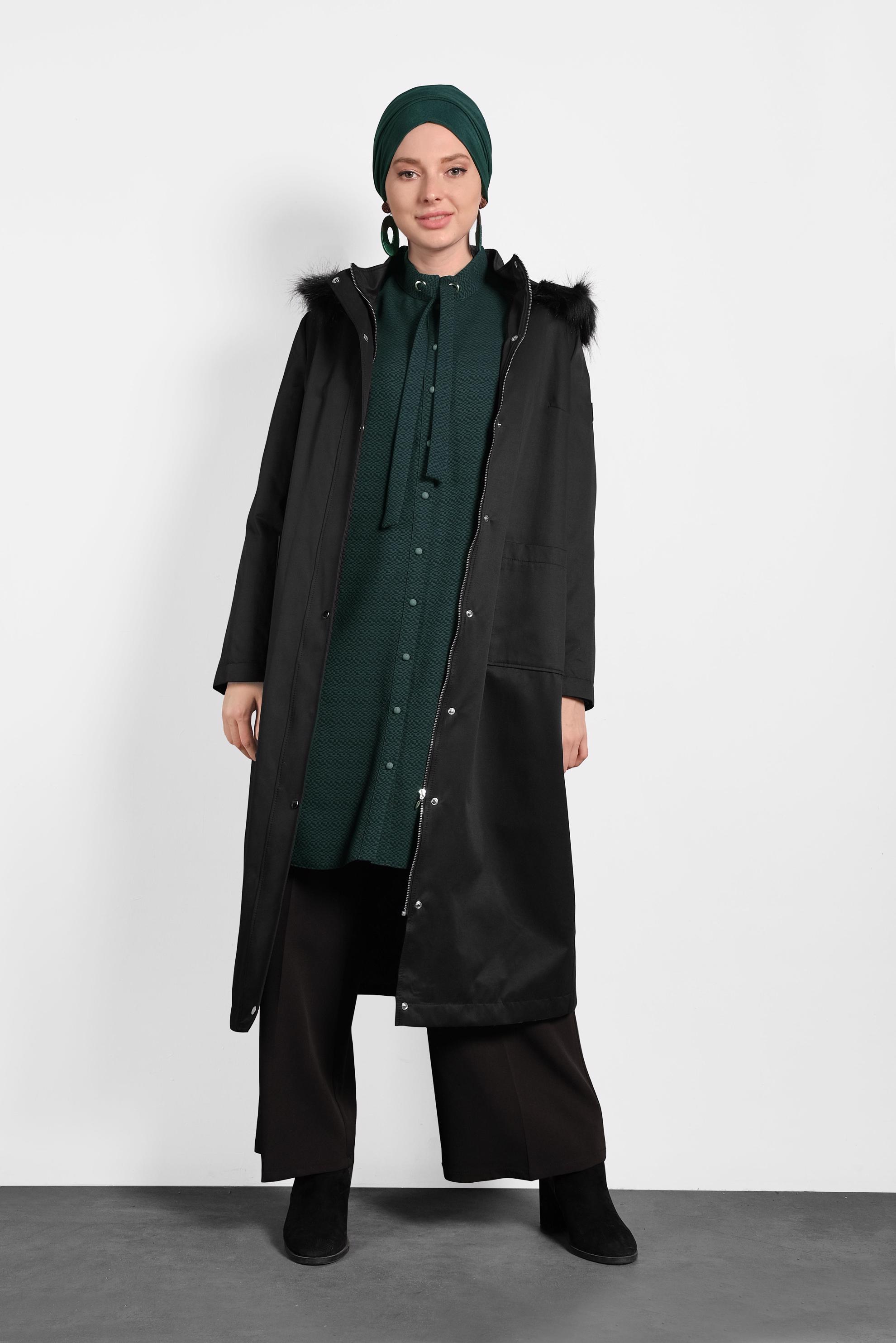 Tesettür giyim SİYAH KAPÜŞONLU PARKA 90019 