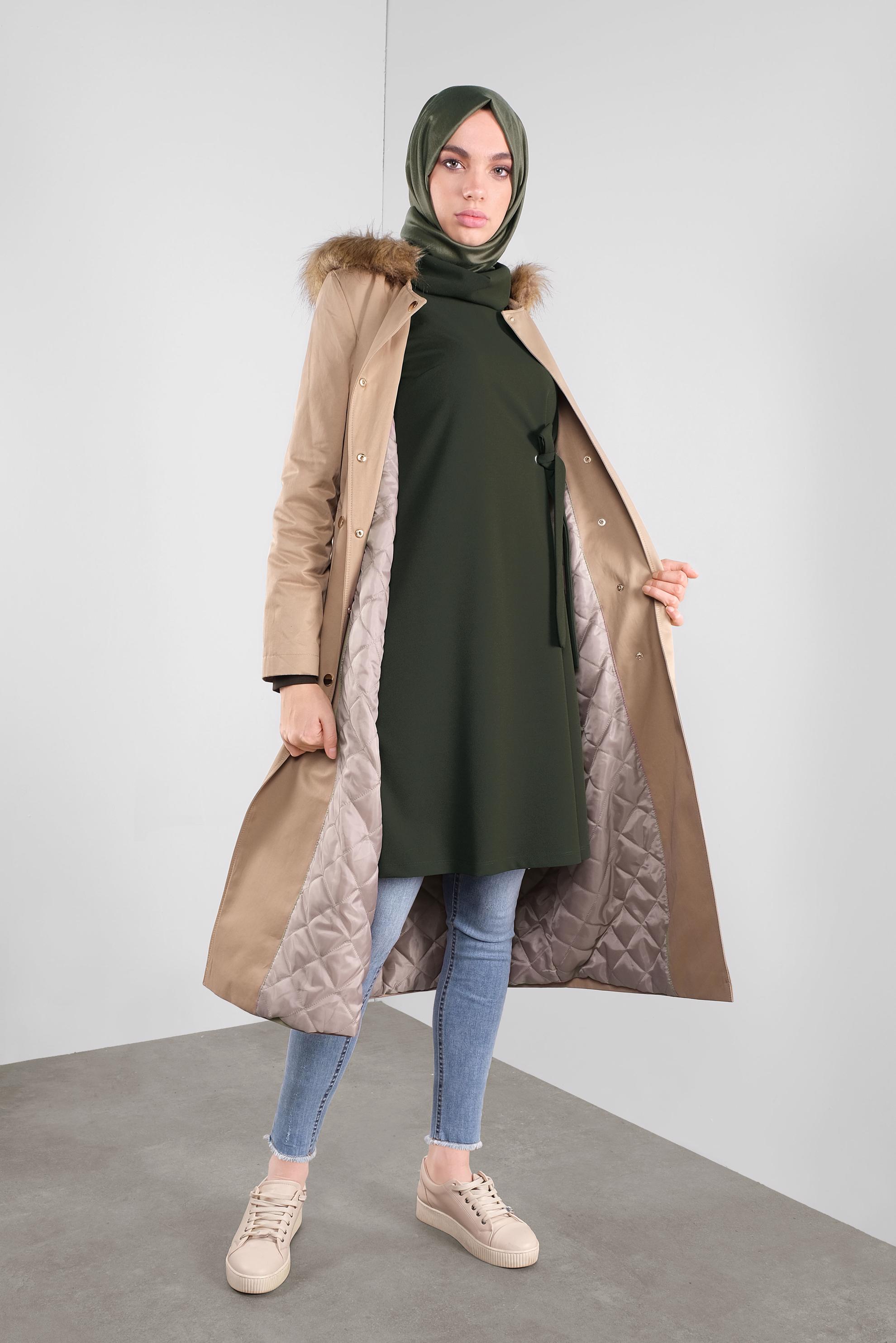 Vêtements hijab BRUN PARKA À TAILLE-BOULLIONNÉE AVEC CAPUCHE 90133