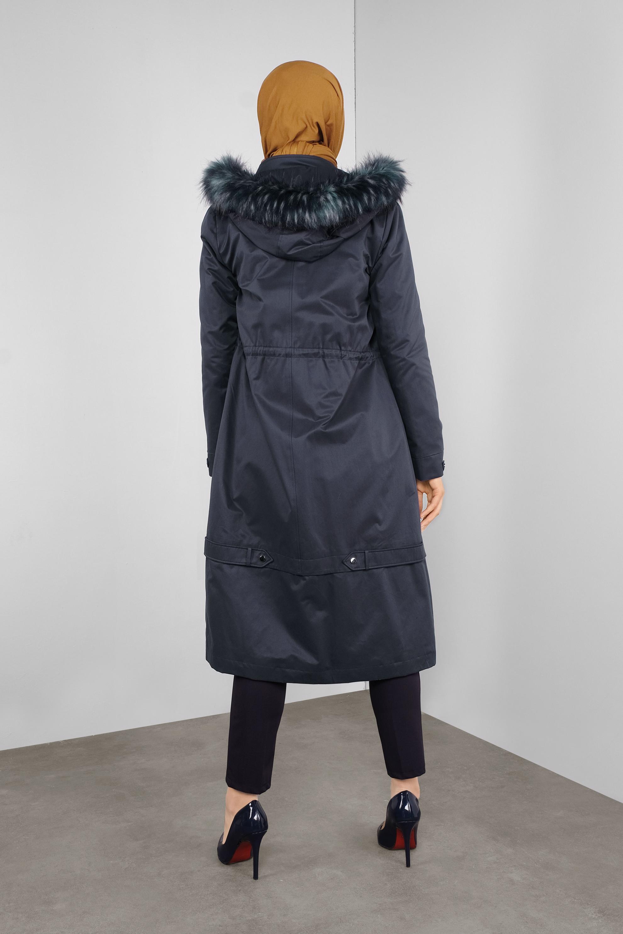 Tesettür giyim LACİVERT BELİ BÜZGÜLÜ KÜRKLÜ PARKA  90137 