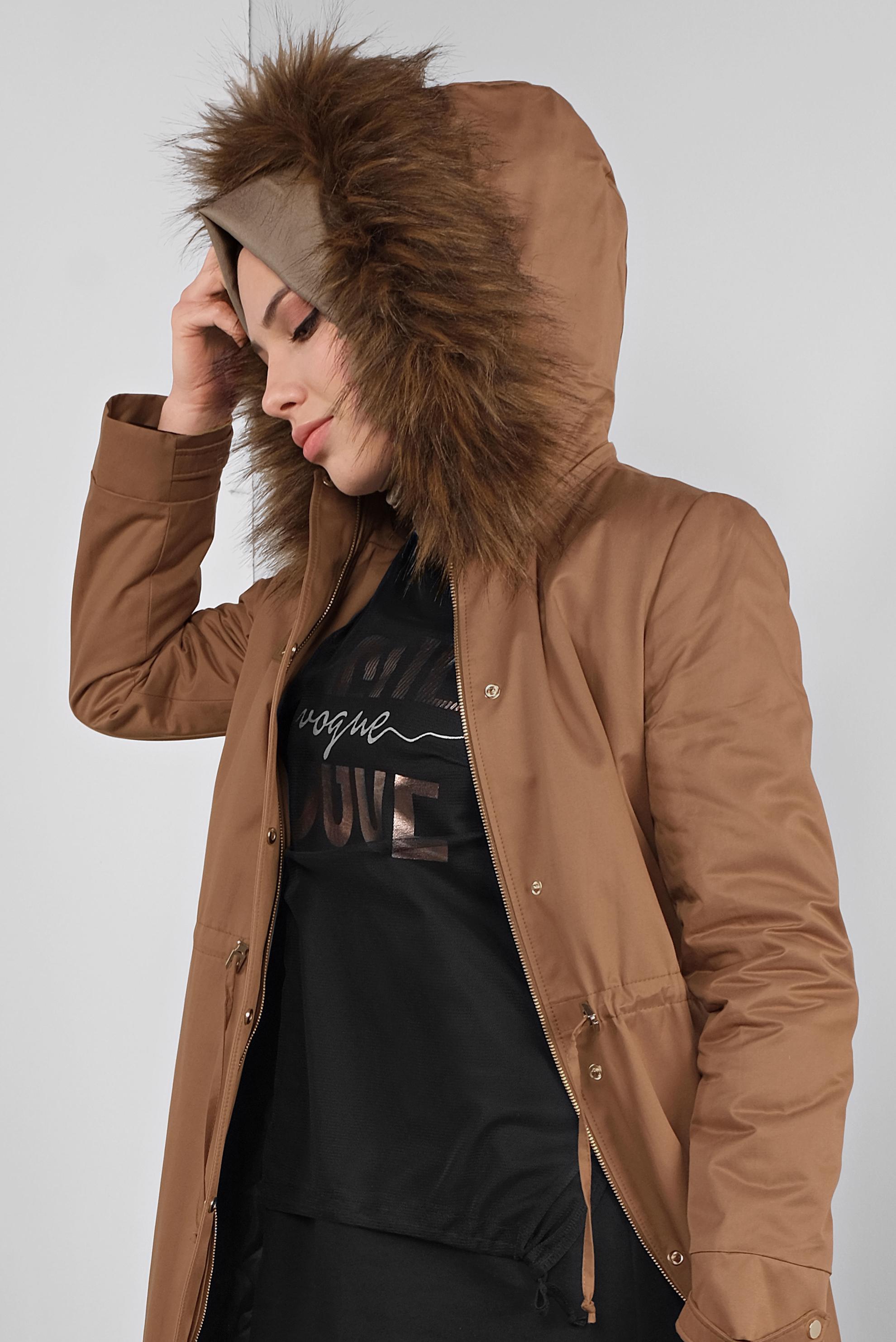Tesettür giyim TABA BELİ BÜZGÜLÜ KÜRKLÜ PARKA  90137 