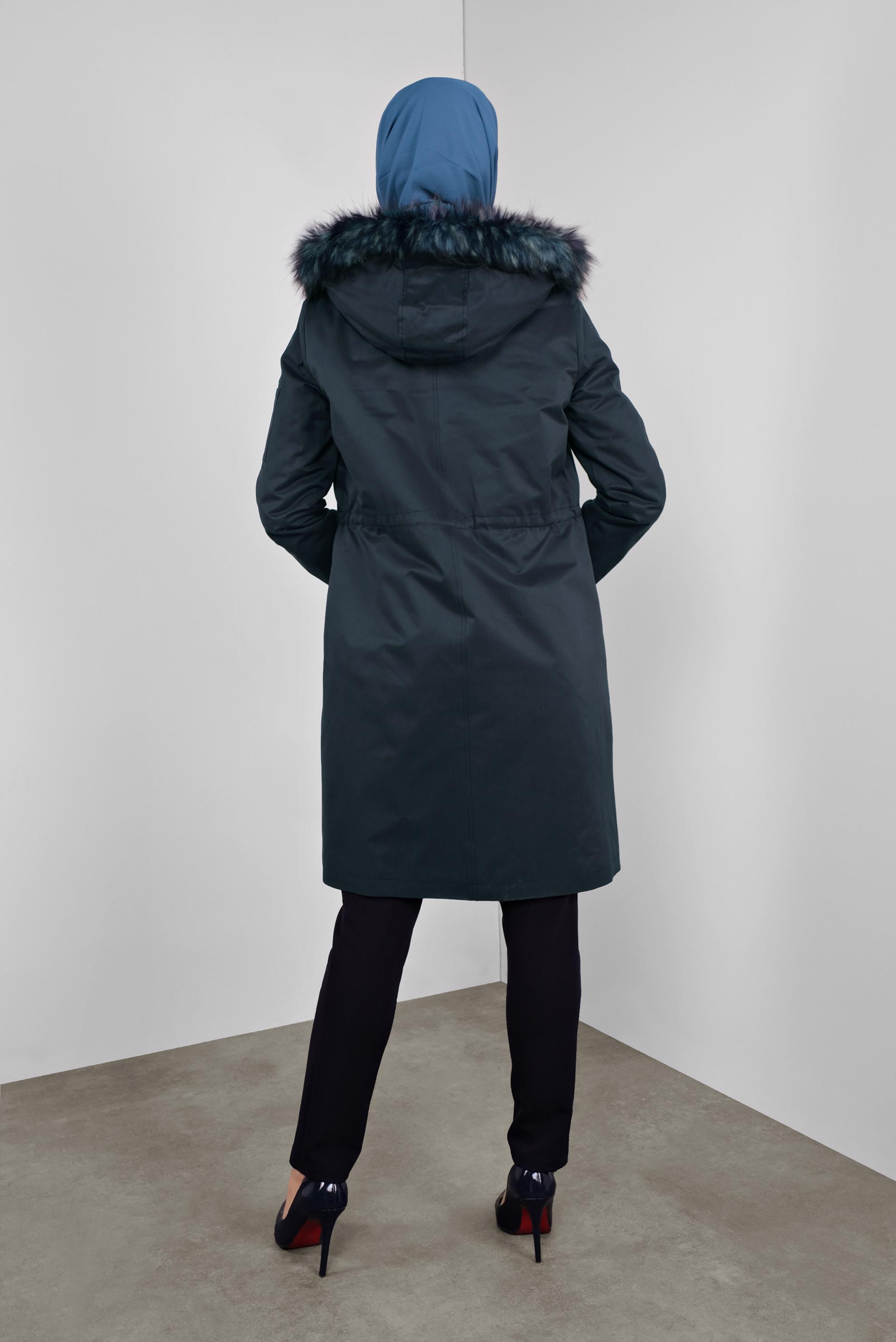 Tesettür giyim LACİVERT KÜRKLÜ KAPÜŞONLU PARKA 90139 