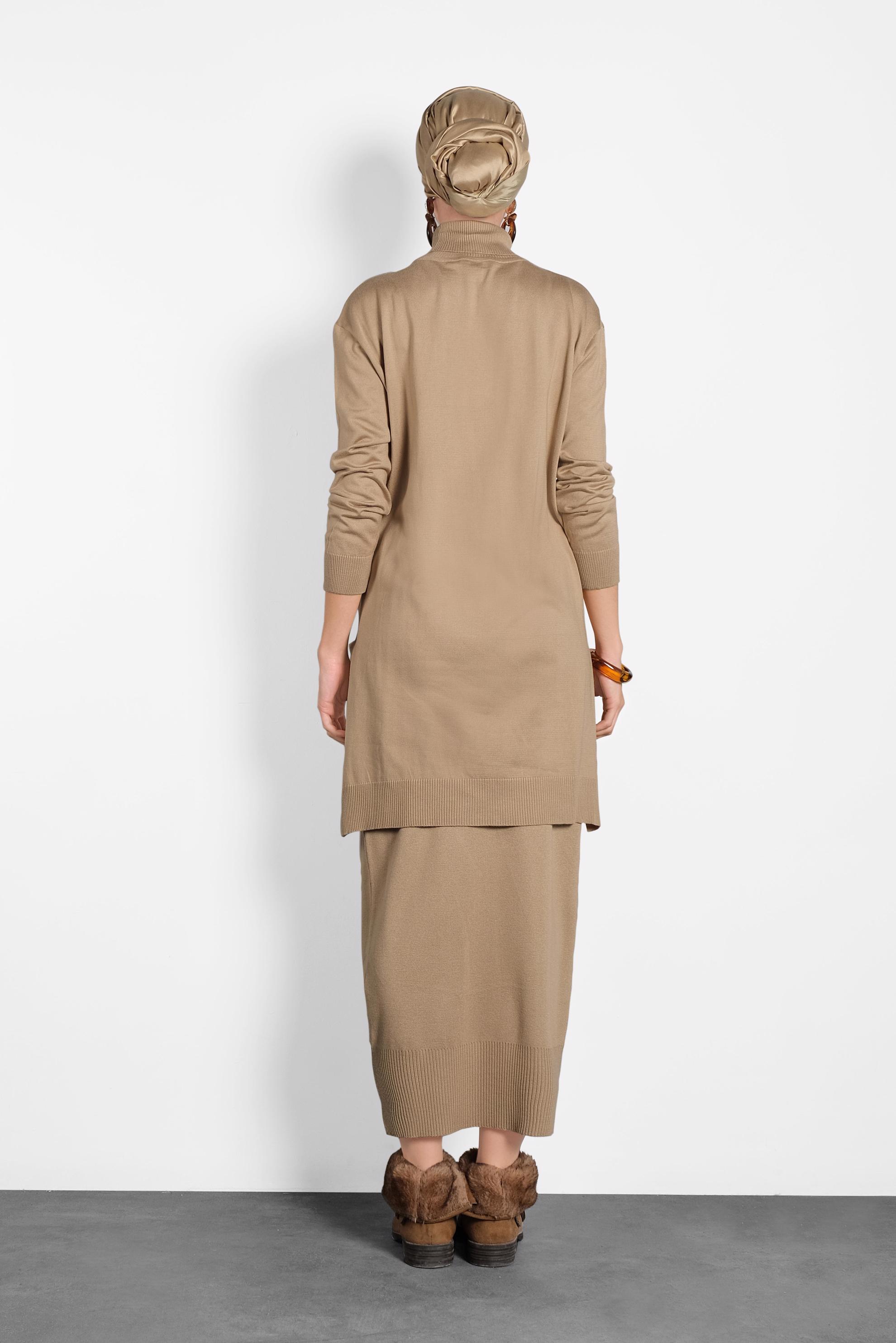 Hijab clothing BROWN SMOCKED KNIT SKIRT SUIT 40039 