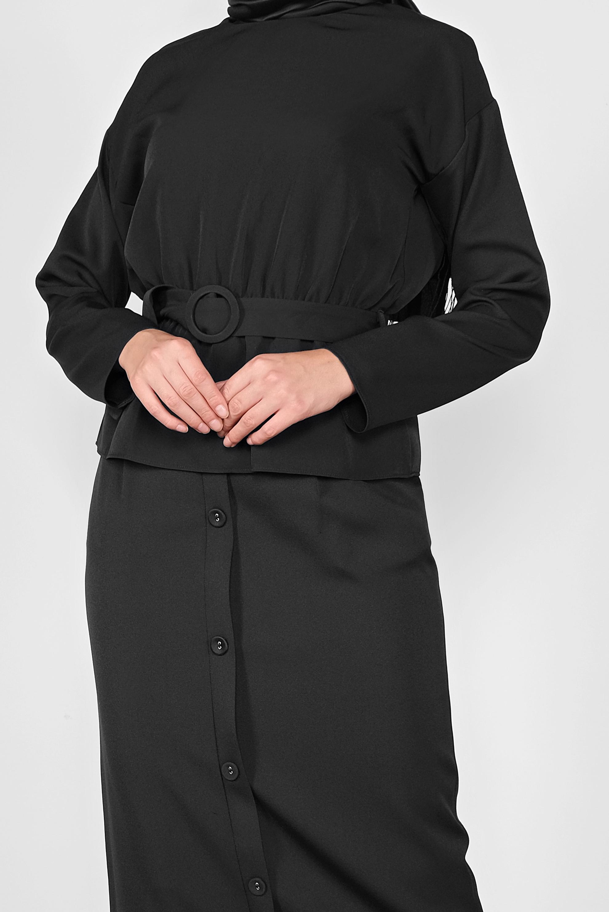 Tesettür giyim SİYAH KEMERLİ DÜĞMELİ ETEKLİ TAKIM 40145