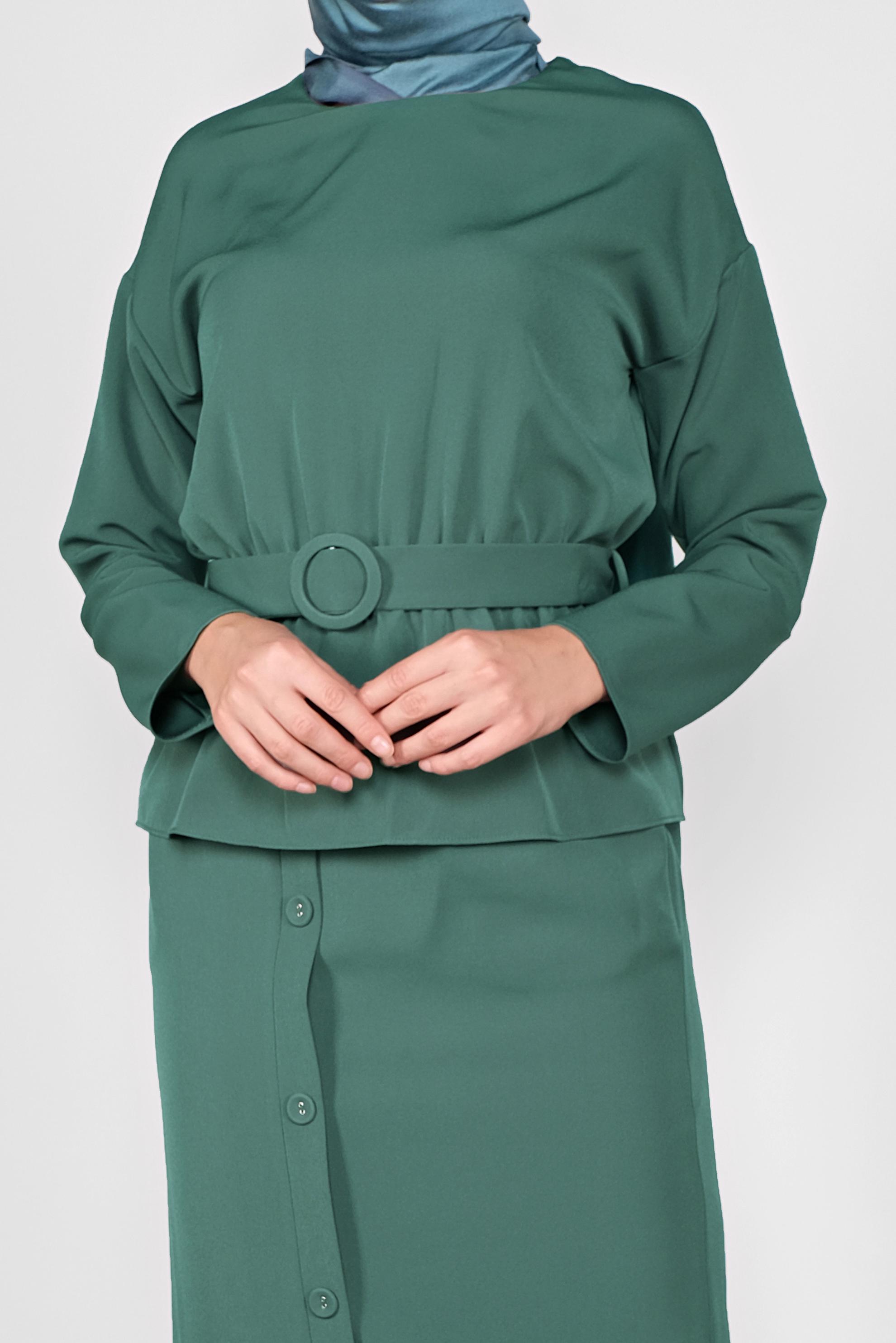 Tesettür giyim YEŞİL KEMERLİ DÜĞMELİ ETEKLİ TAKIM 40145