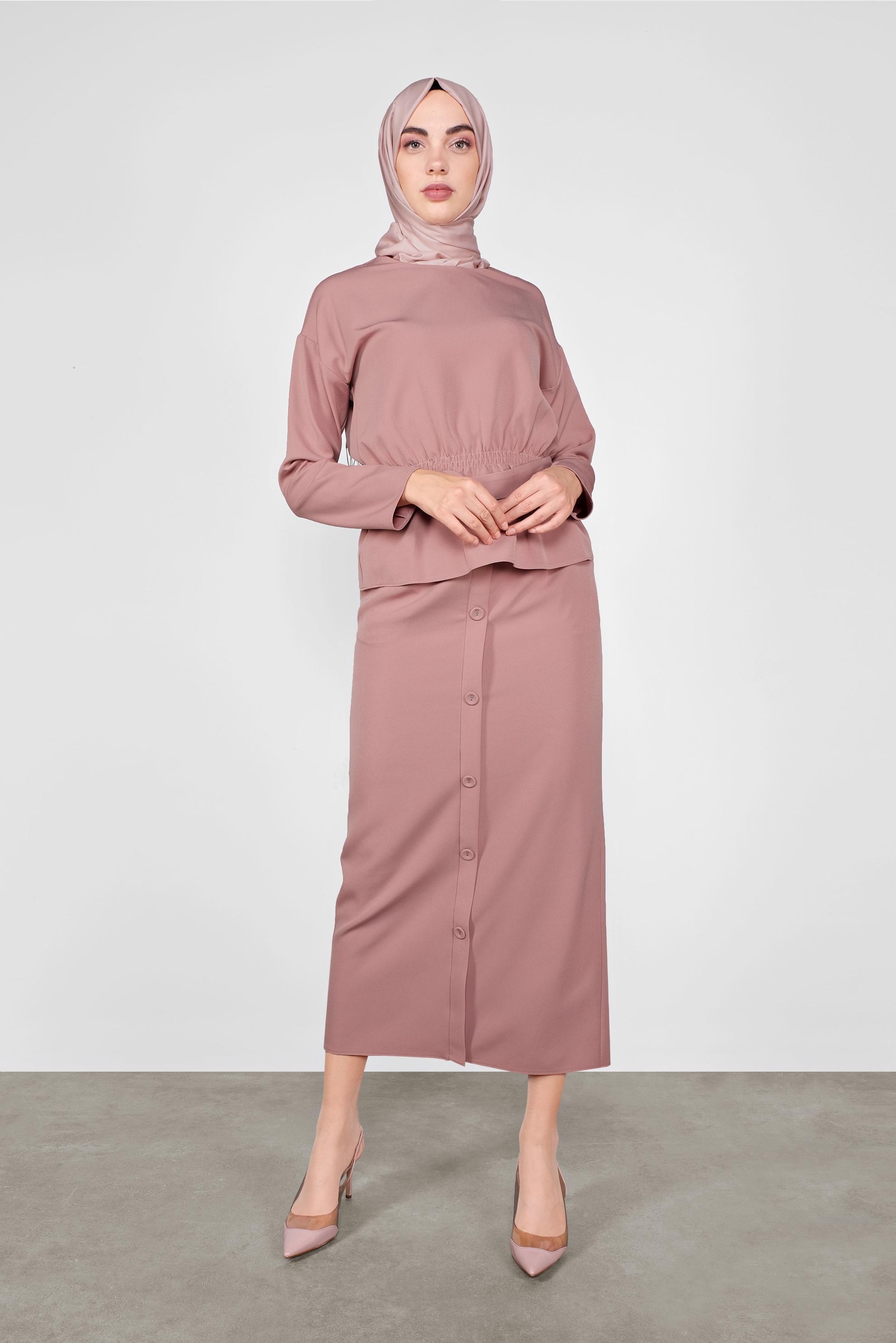 Tesettür giyim PUDRA KEMERLİ DÜĞMELİ ETEKLİ TAKIM 40145