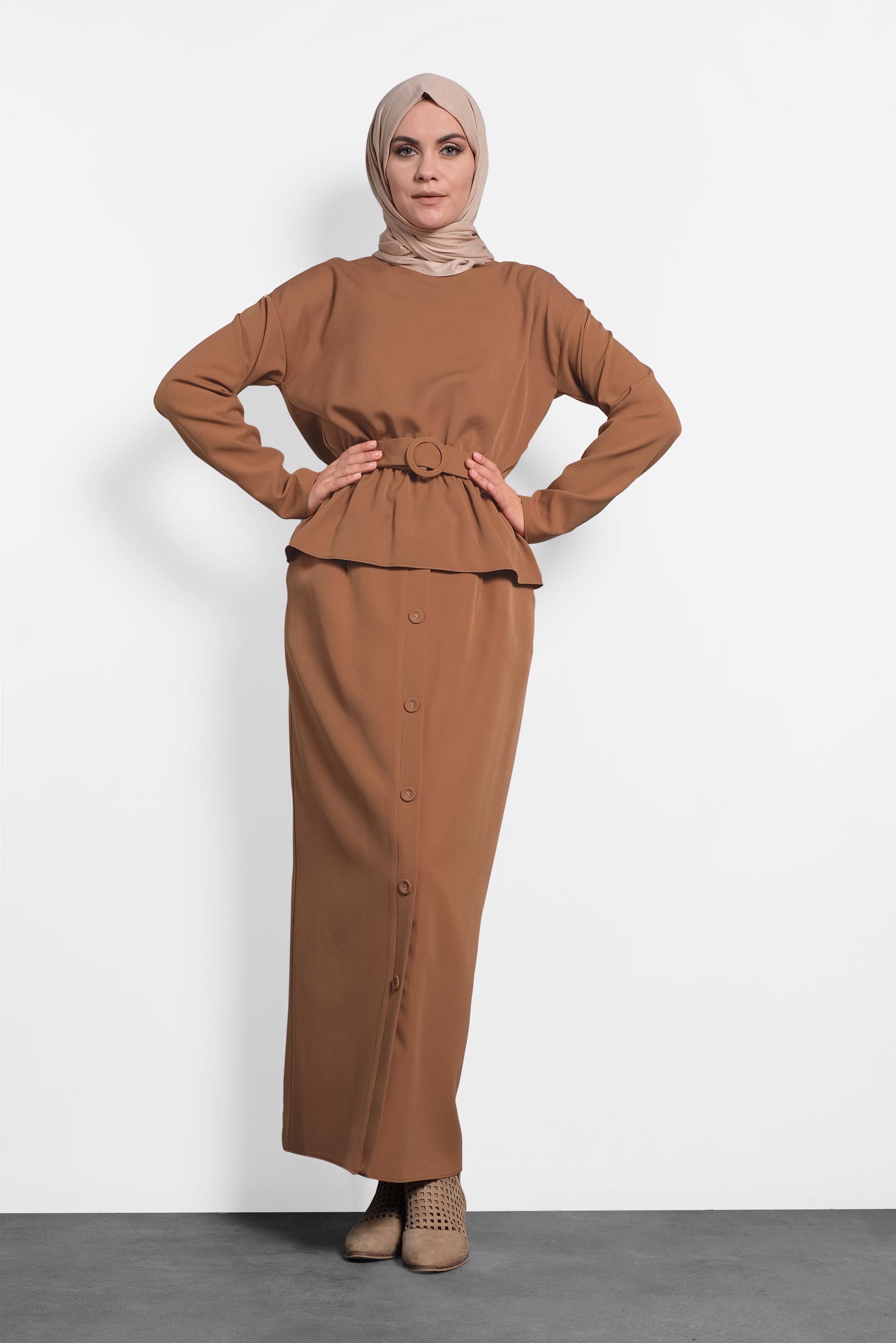 Tesettür giyim TABA KEMERLİ DÜĞMELİ ETEKLİ TAKIM 40145