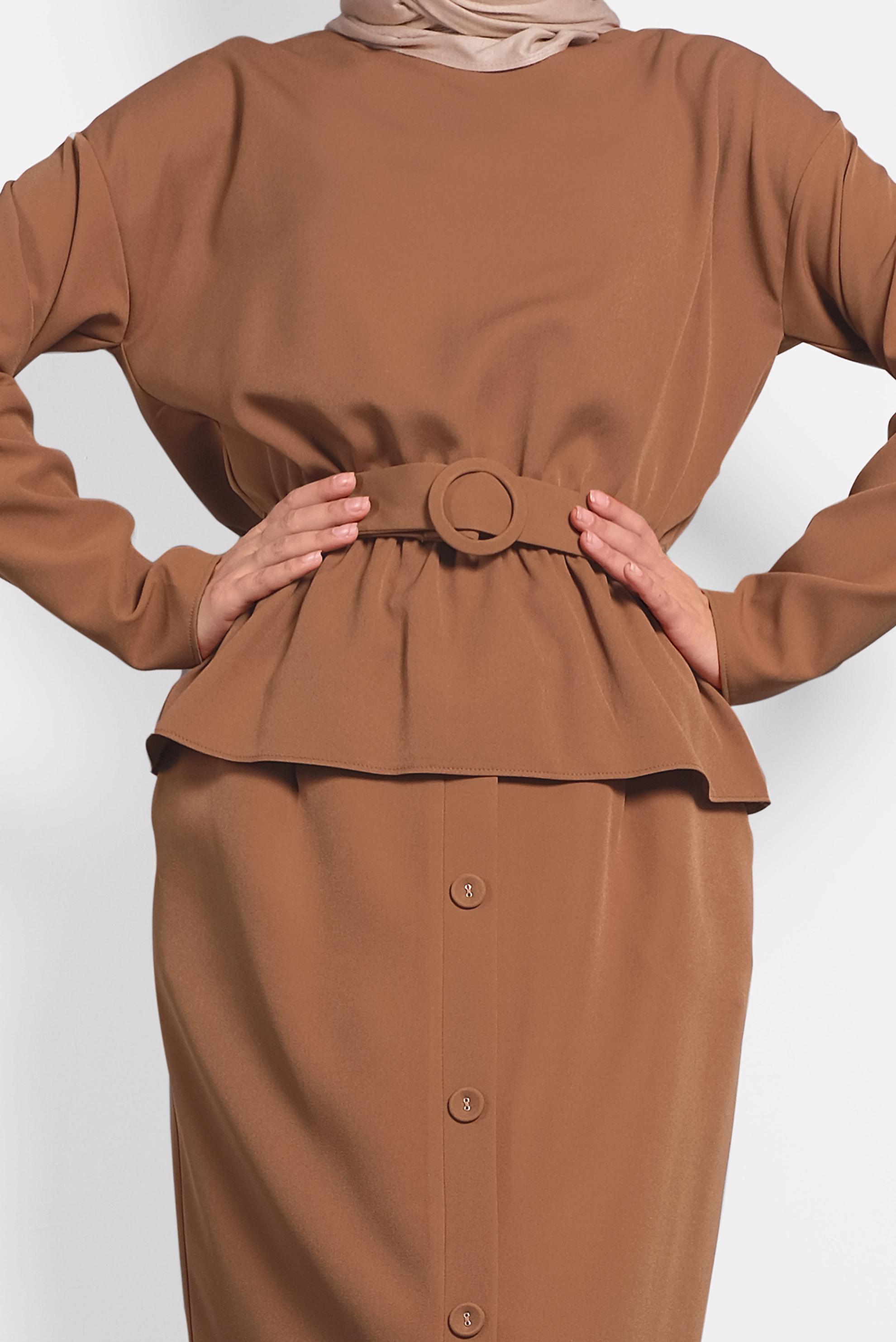 Tesettür giyim TABA KEMERLİ DÜĞMELİ ETEKLİ TAKIM 40145