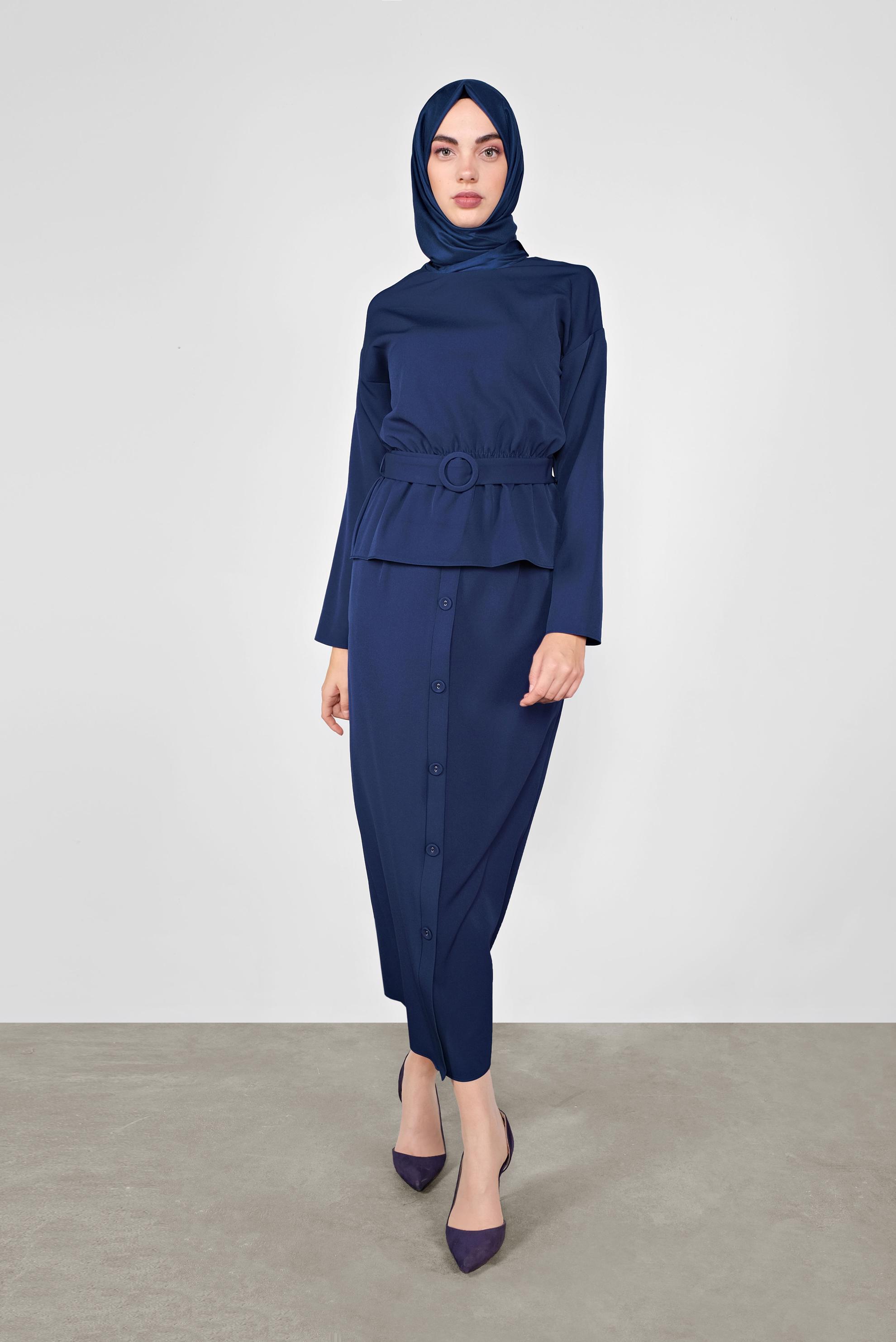 Tesettür giyim LACİVERT KEMERLİ DÜĞMELİ ETEKLİ TAKIM 40145