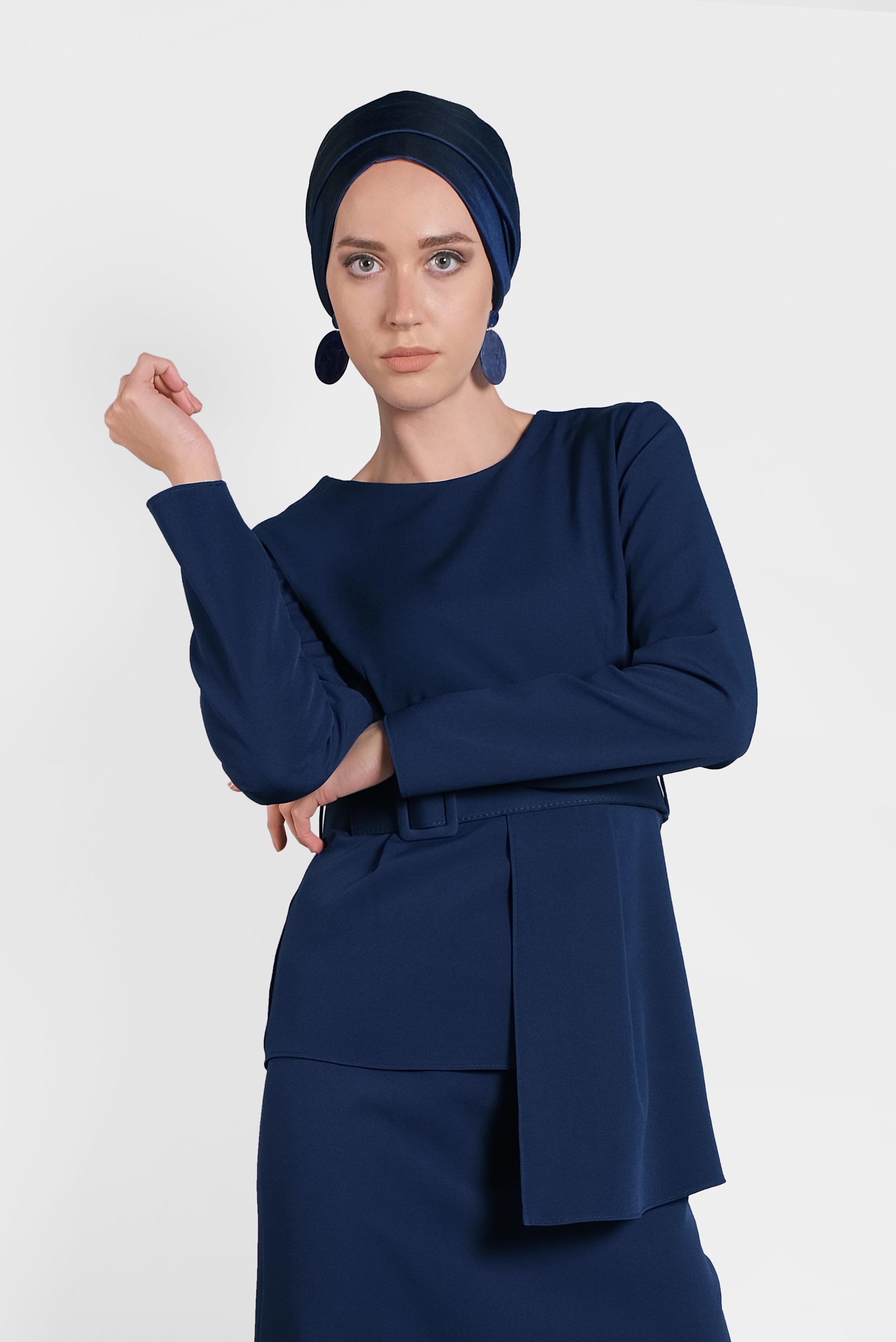 Tesettür giyim LACİVERT ASİMETRİK KESİM ETEKLİ TAKIM 40206 