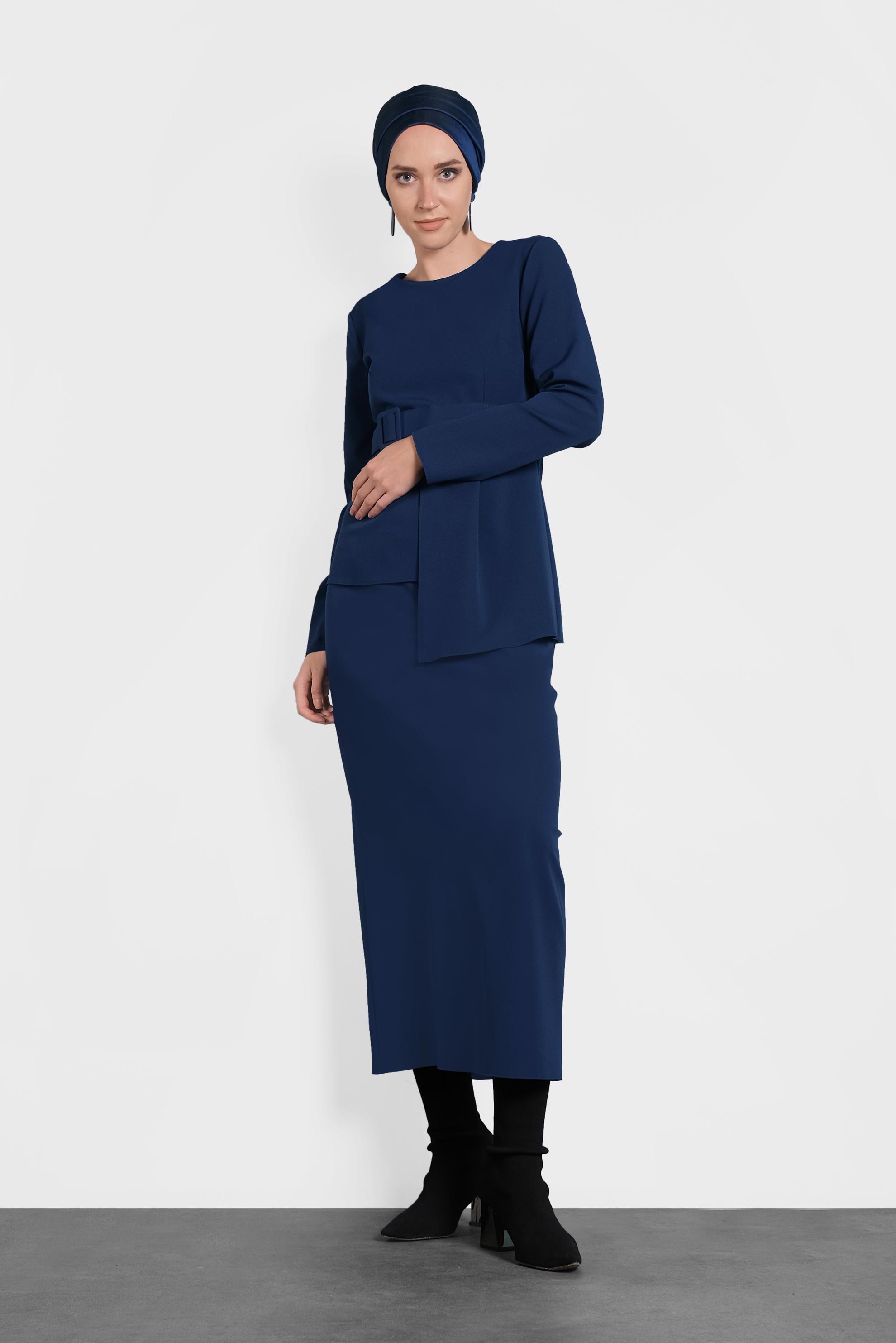 Tesettür giyim LACİVERT ASİMETRİK KESİM ETEKLİ TAKIM 40206 