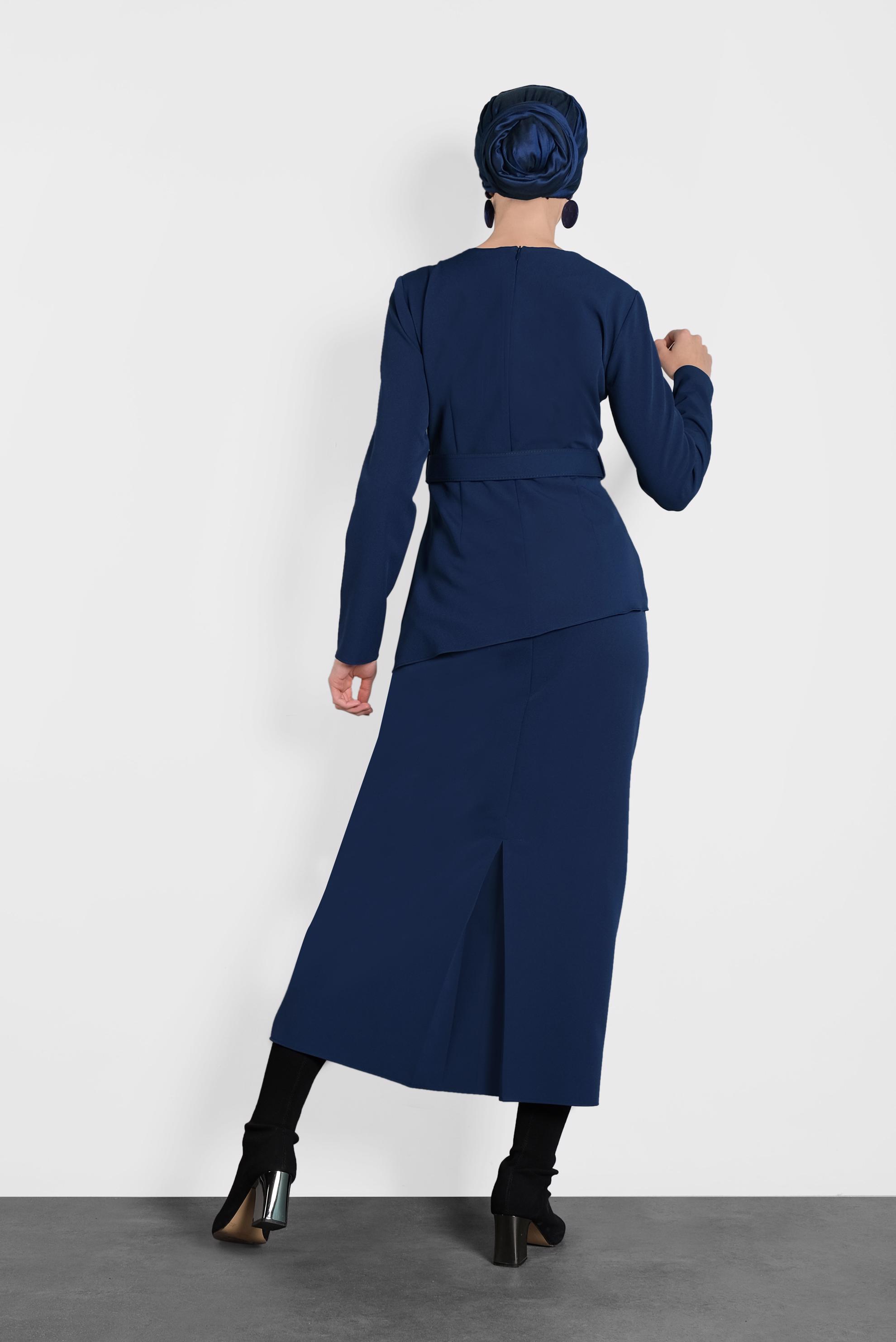 Tesettür giyim LACİVERT ASİMETRİK KESİM ETEKLİ TAKIM 40206 