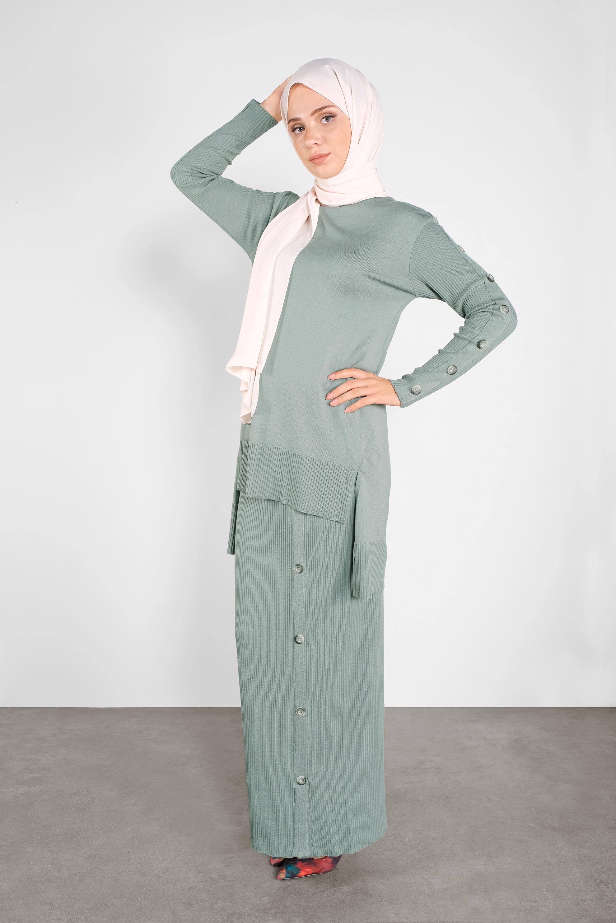 Hijab clothing GREEN BUTTONED KNIT SKIRT SUIT 41047 